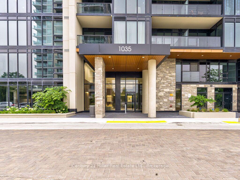 Photo 2 of Unit PH 1910, 1035 Southdown Road, Mississauga, Clarkson — HOMEH