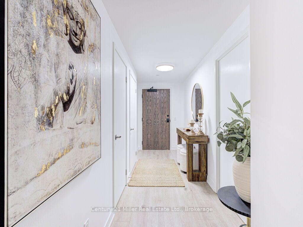 Photo 8 of Unit PH 1910, 1035 Southdown Road, Mississauga, Clarkson — HOMEH