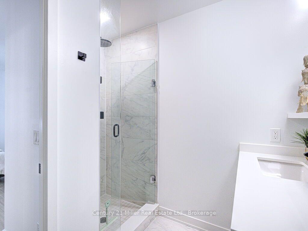 Photo 23 of Unit PH 1910, 1035 Southdown Road, Mississauga, Clarkson — HOMEH