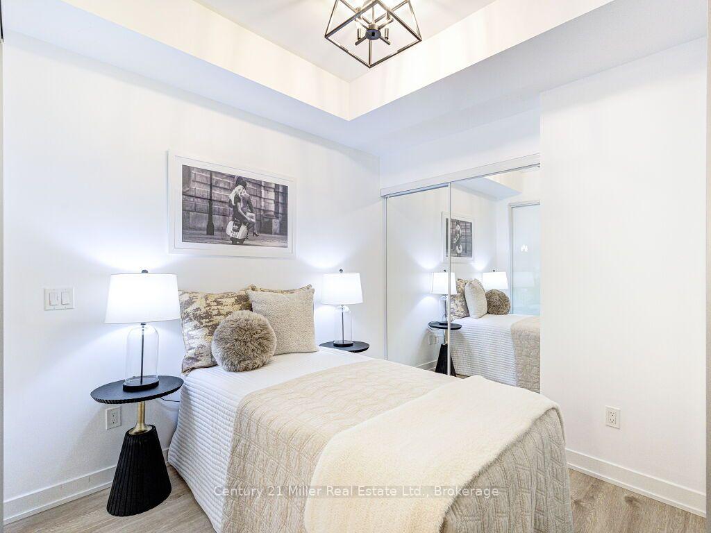 Photo 26 of Unit PH 1910, 1035 Southdown Road, Mississauga, Clarkson — HOMEH