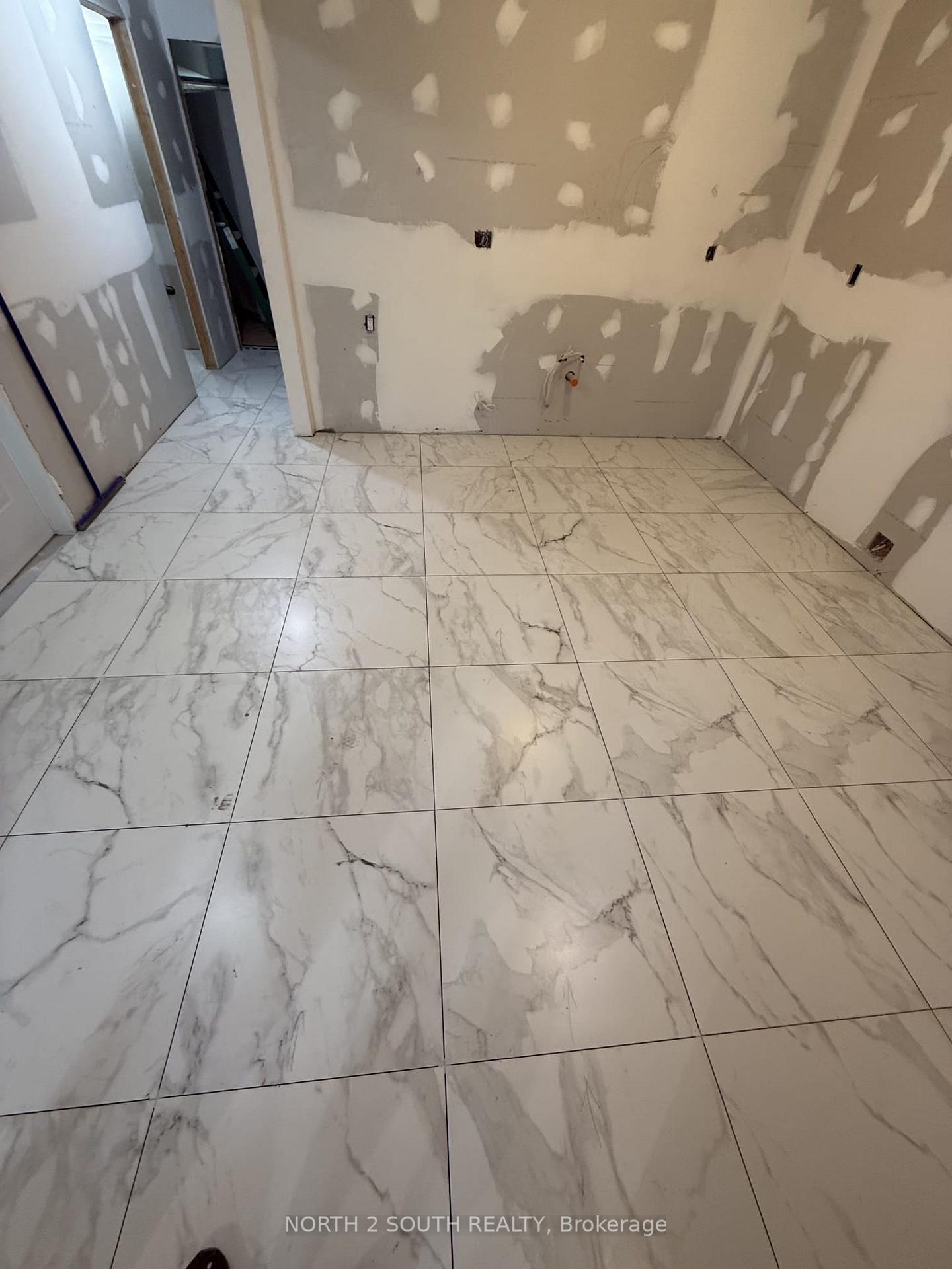 Photo 4 of Unit Bsmt, 39 Knicely Road, Barrie, Painswick North — HOMEH