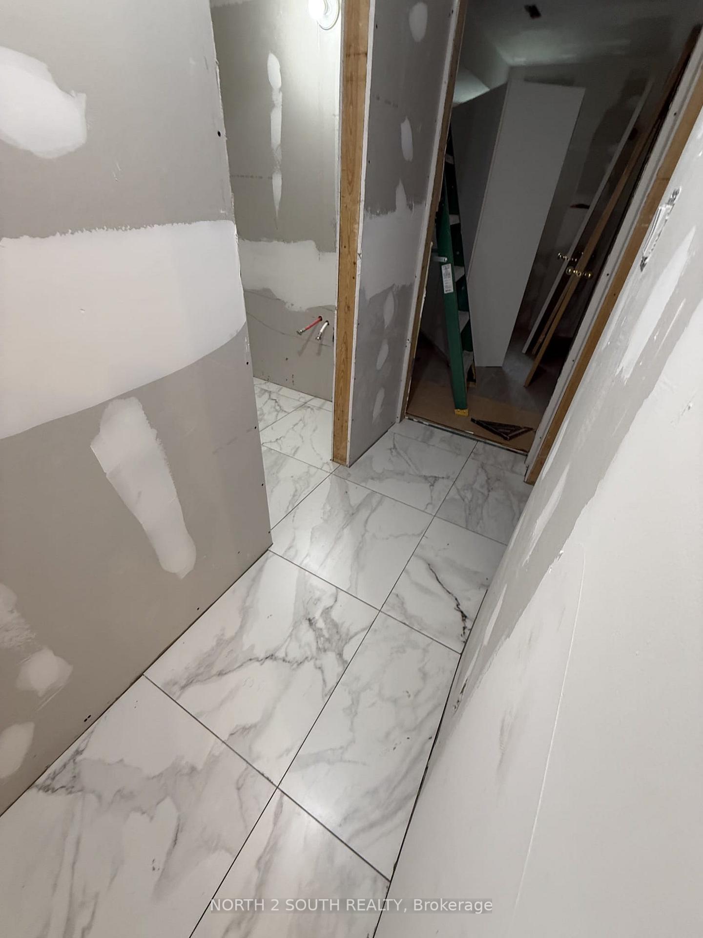 Photo 9 of Unit Bsmt, 39 Knicely Road, Barrie, Painswick North — HOMEH