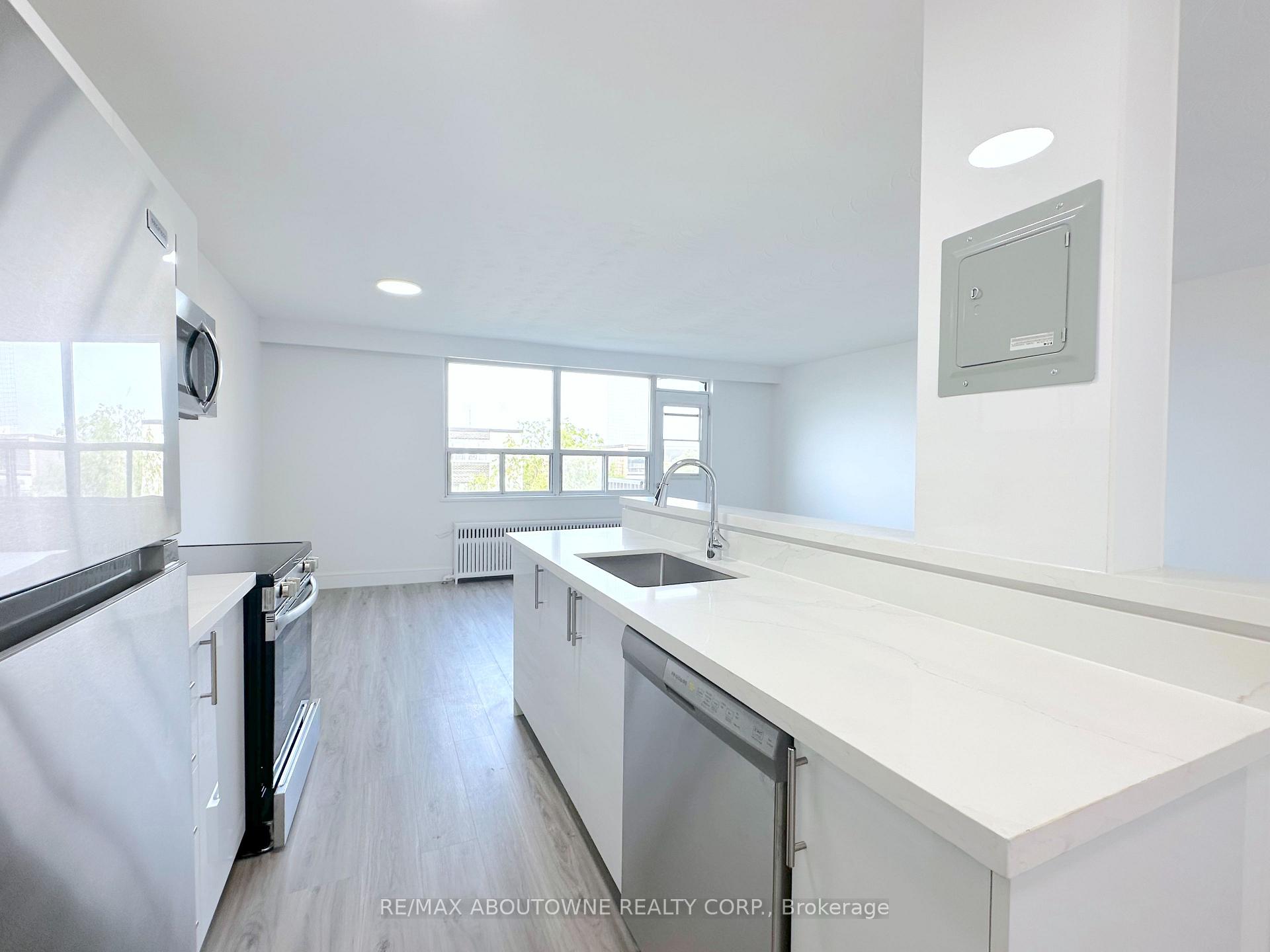 Photo 2 of Unit 716, 79 Jameson Avenue, Toronto, South Parkdale — HOMEH