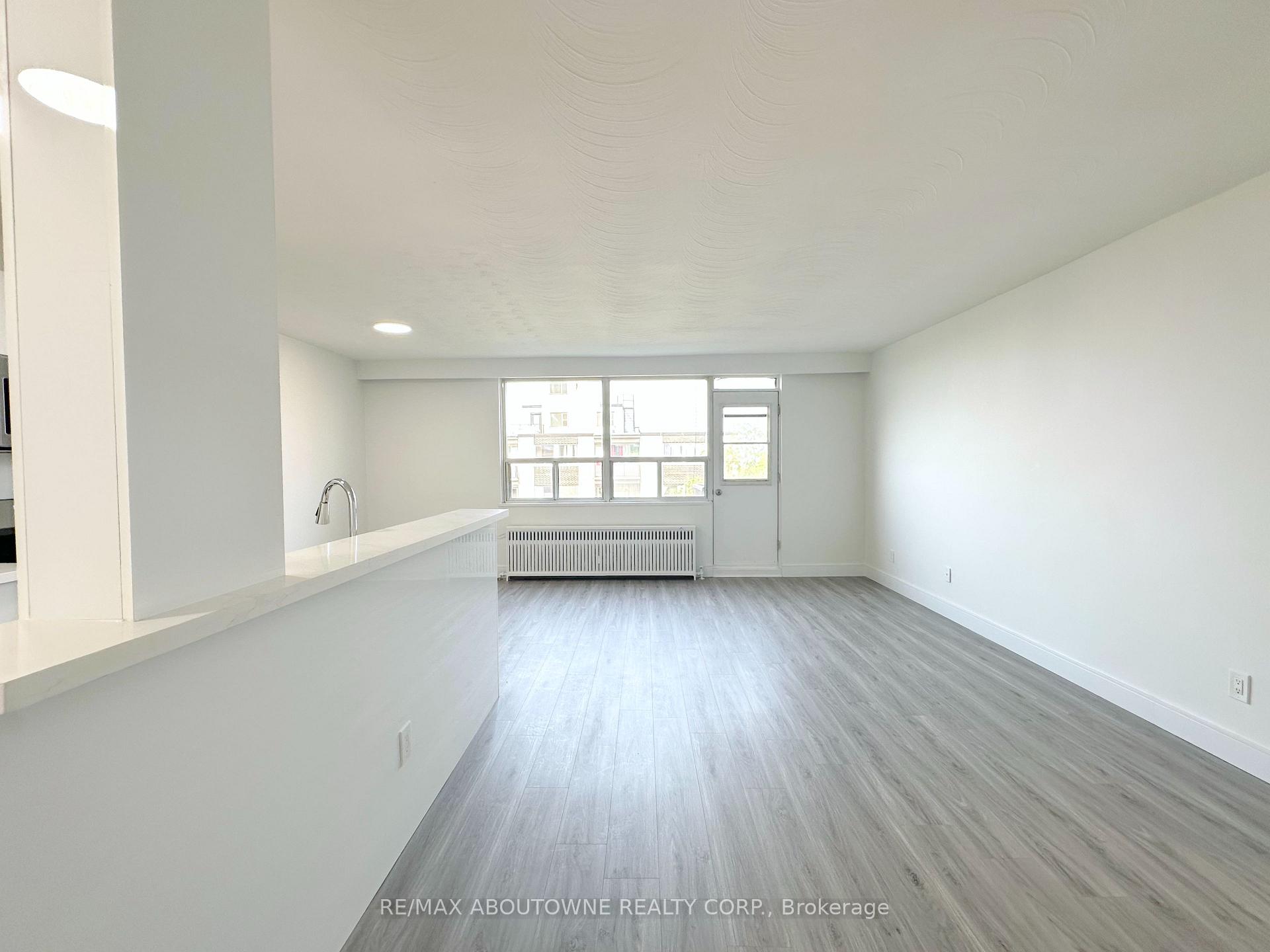 Photo 3 of Unit 716, 79 Jameson Avenue, Toronto, South Parkdale — HOMEH