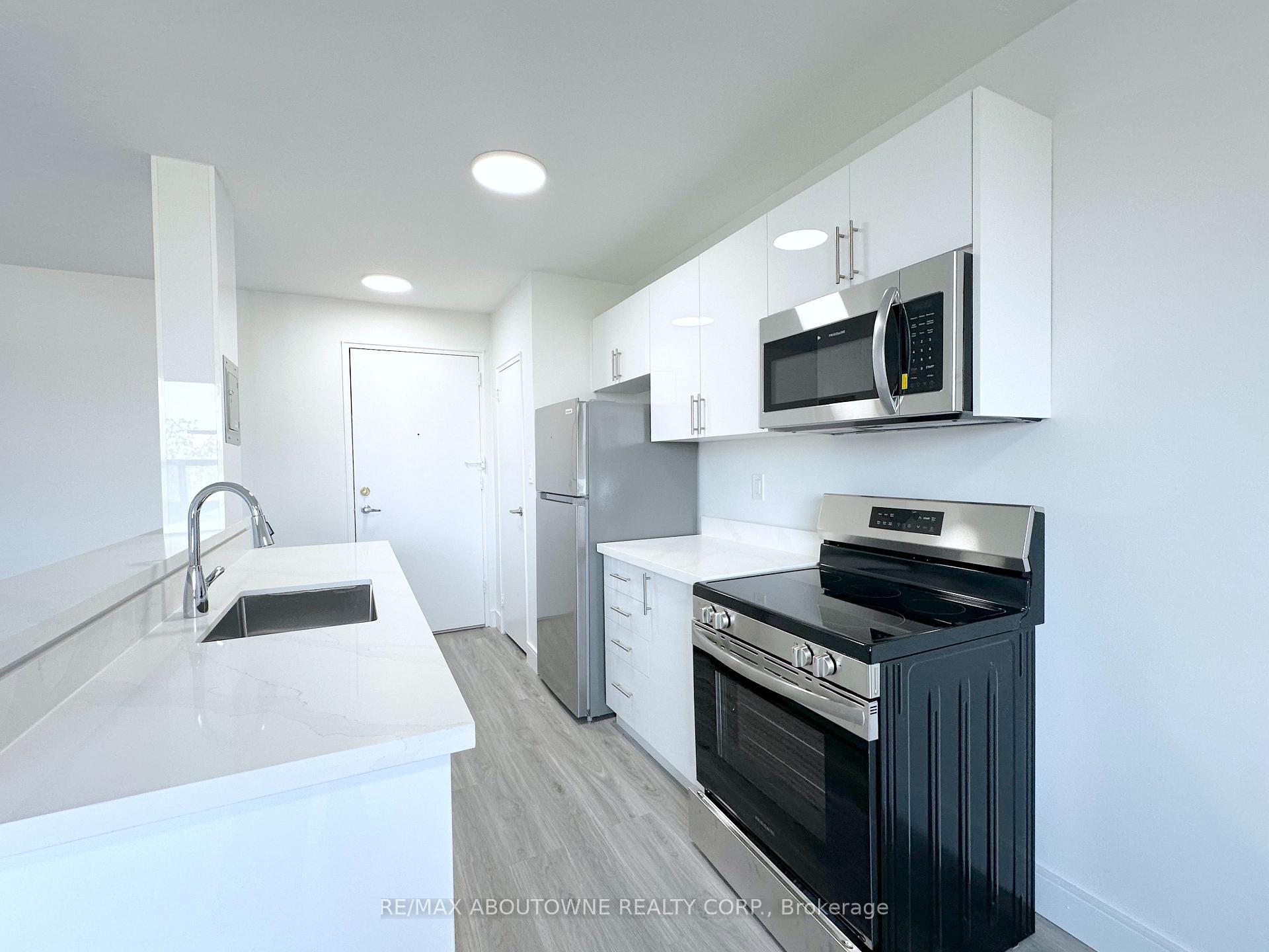 Photo 4 of Unit 716, 79 Jameson Avenue, Toronto, South Parkdale — HOMEH