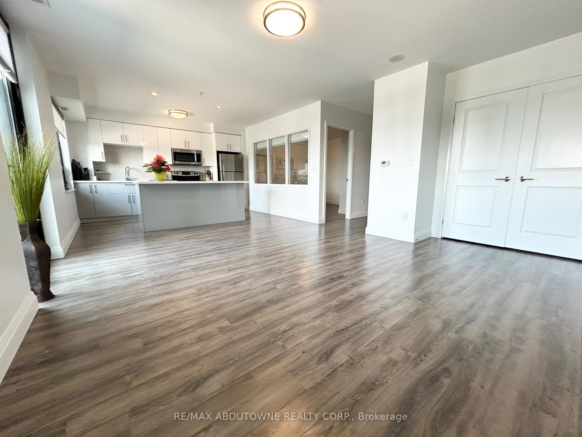 Photo 8 of Unit 1008, 460A Belmont Avenue W, Kitchener, Cherry Hill — HOMEH