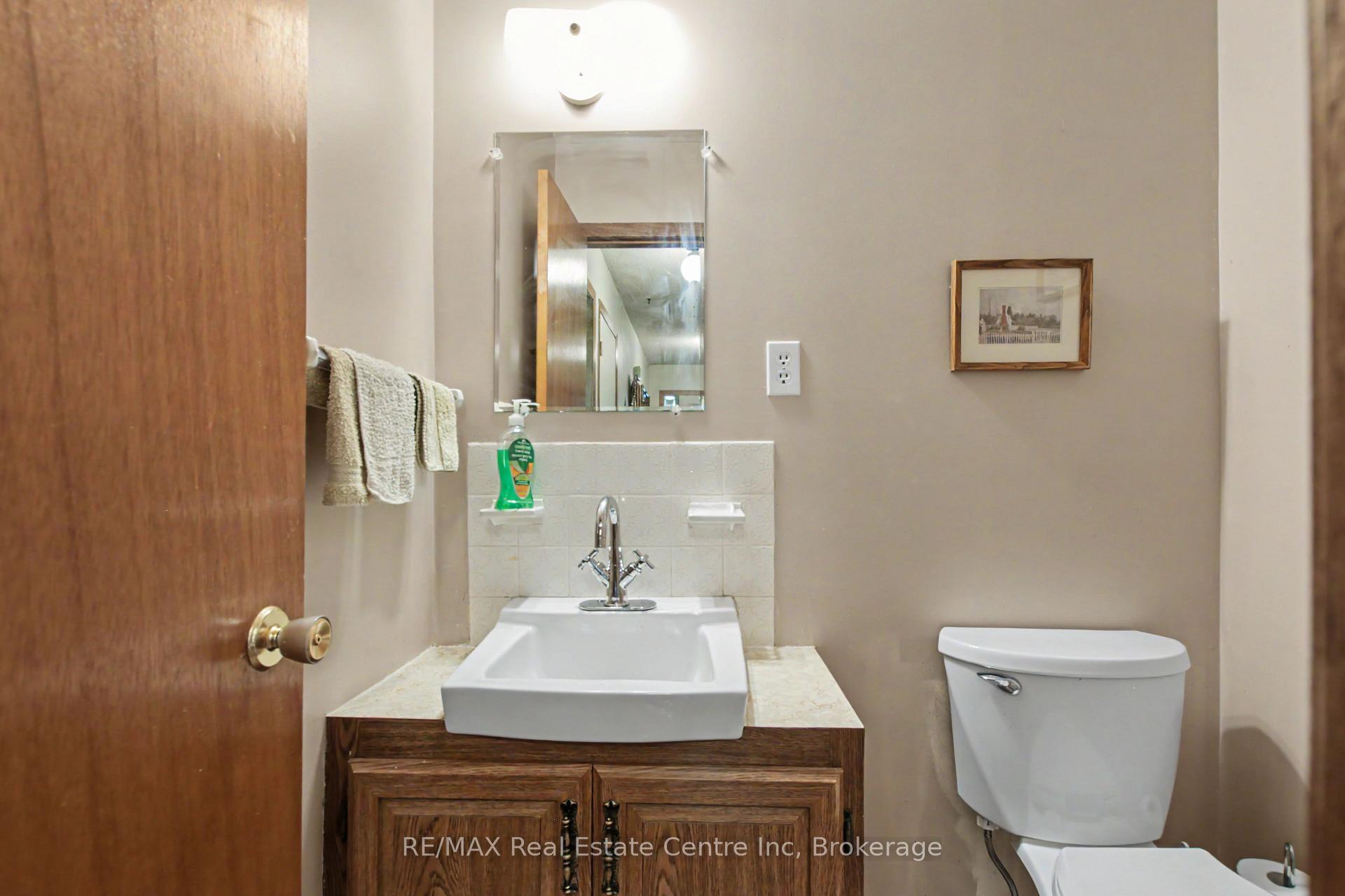 Photo 6 of 23 Northwood Crescent, Guelph, Willow West/Sugarbush/West Acres — HOMEH