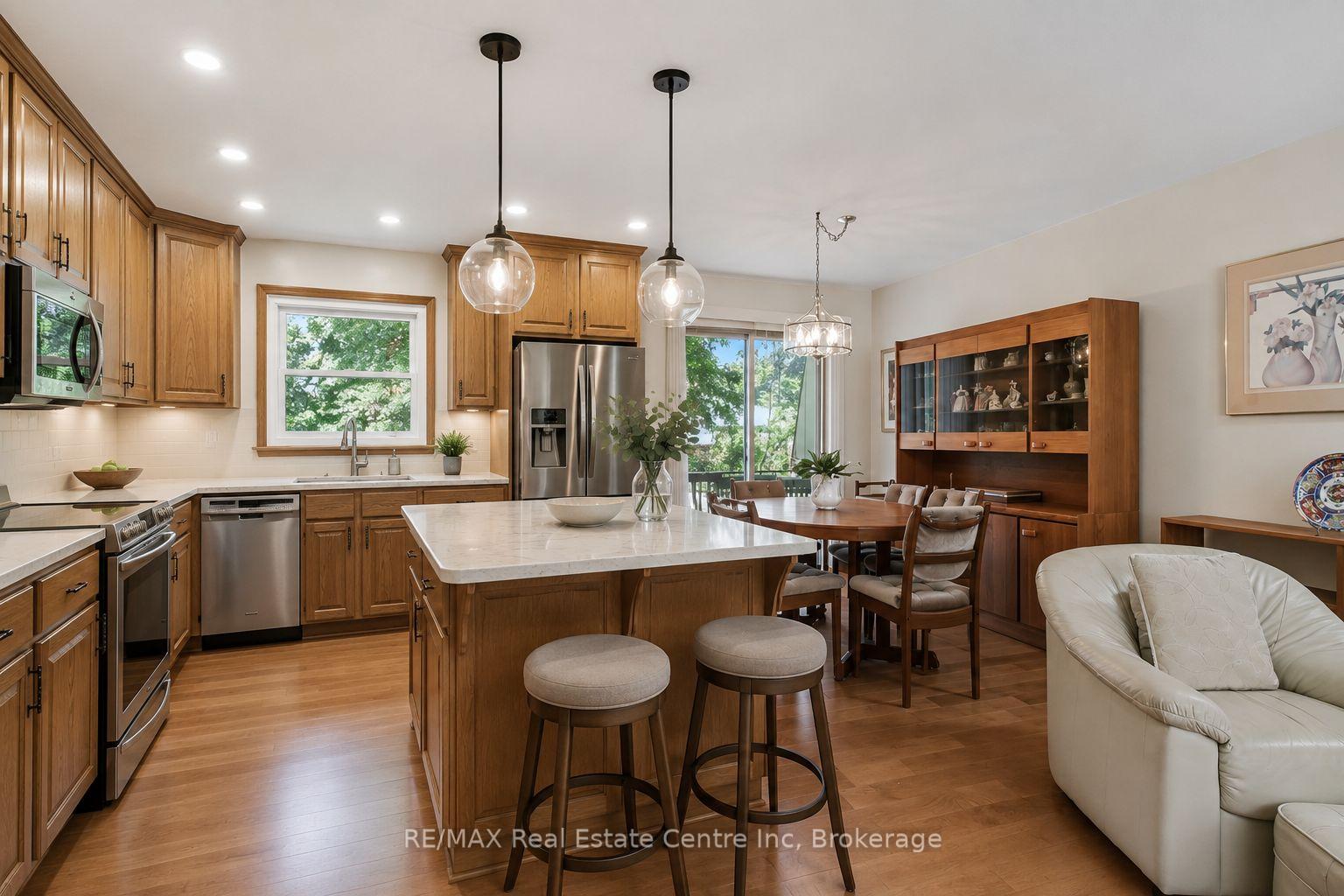 Photo 9 of 23 Northwood Crescent, Guelph, Willow West/Sugarbush/West Acres — HOMEH