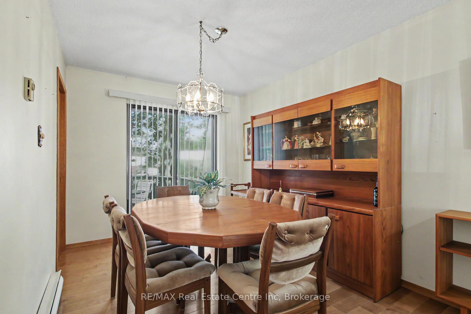 Photo 14 of 23 Northwood Crescent, Guelph, Willow West/Sugarbush/West Acres — HOMEH