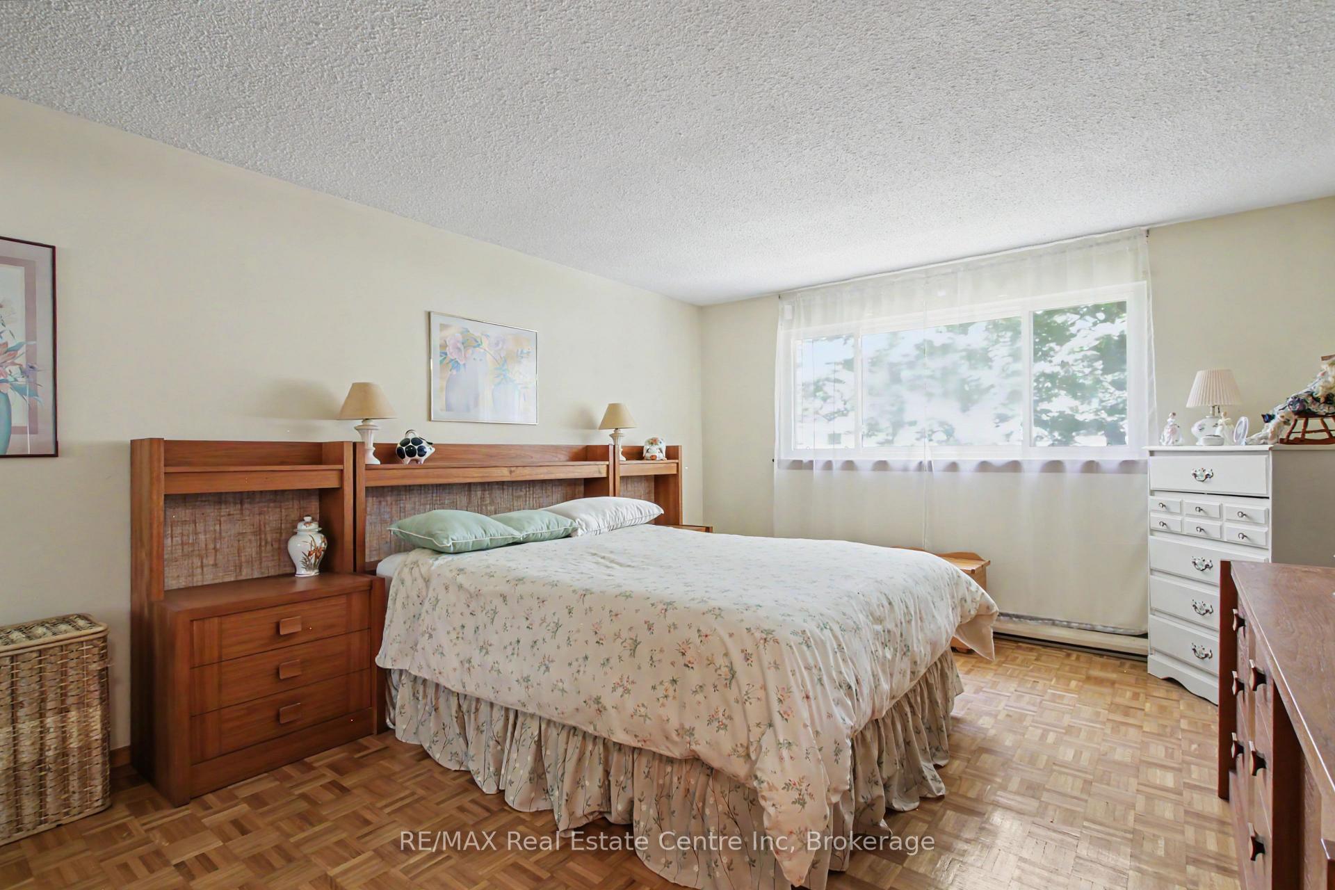 Photo 19 of 23 Northwood Crescent, Guelph, Willow West/Sugarbush/West Acres — HOMEH