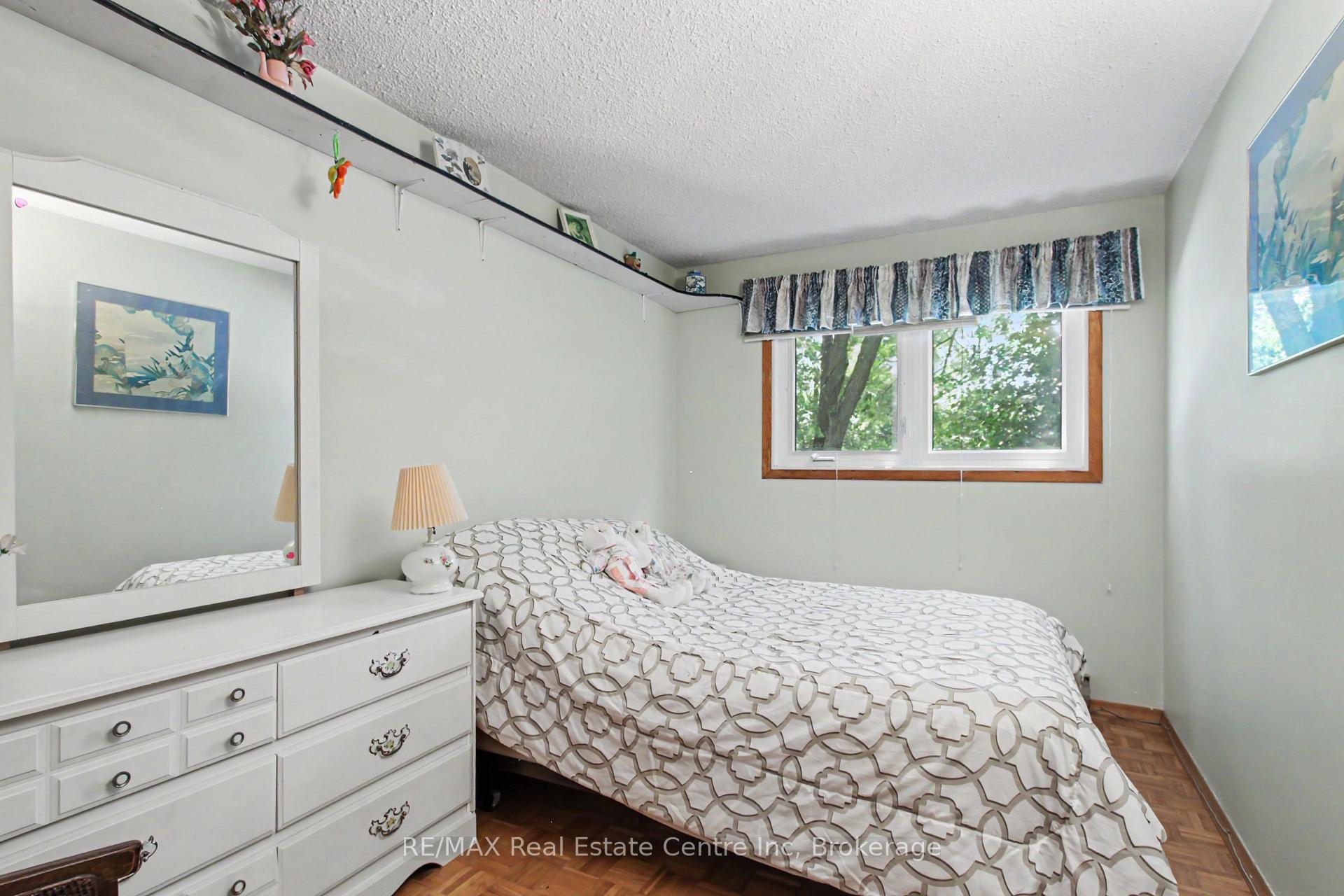 Photo 21 of 23 Northwood Crescent, Guelph, Willow West/Sugarbush/West Acres — HOMEH