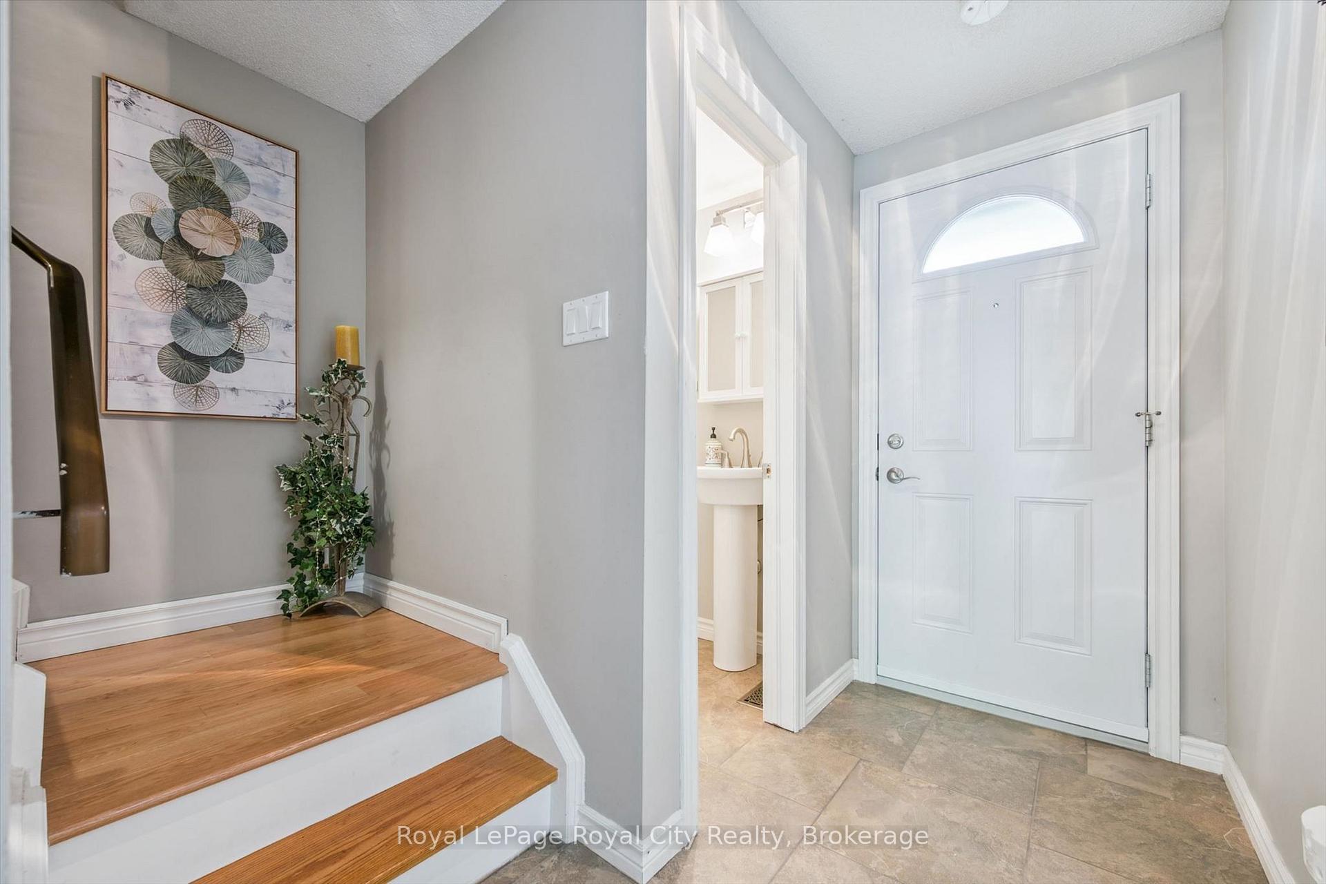 Photo 5 of Unit 30, 383 Edinburgh Road S, Guelph, Dovercliffe Park/Old University — HOMEH