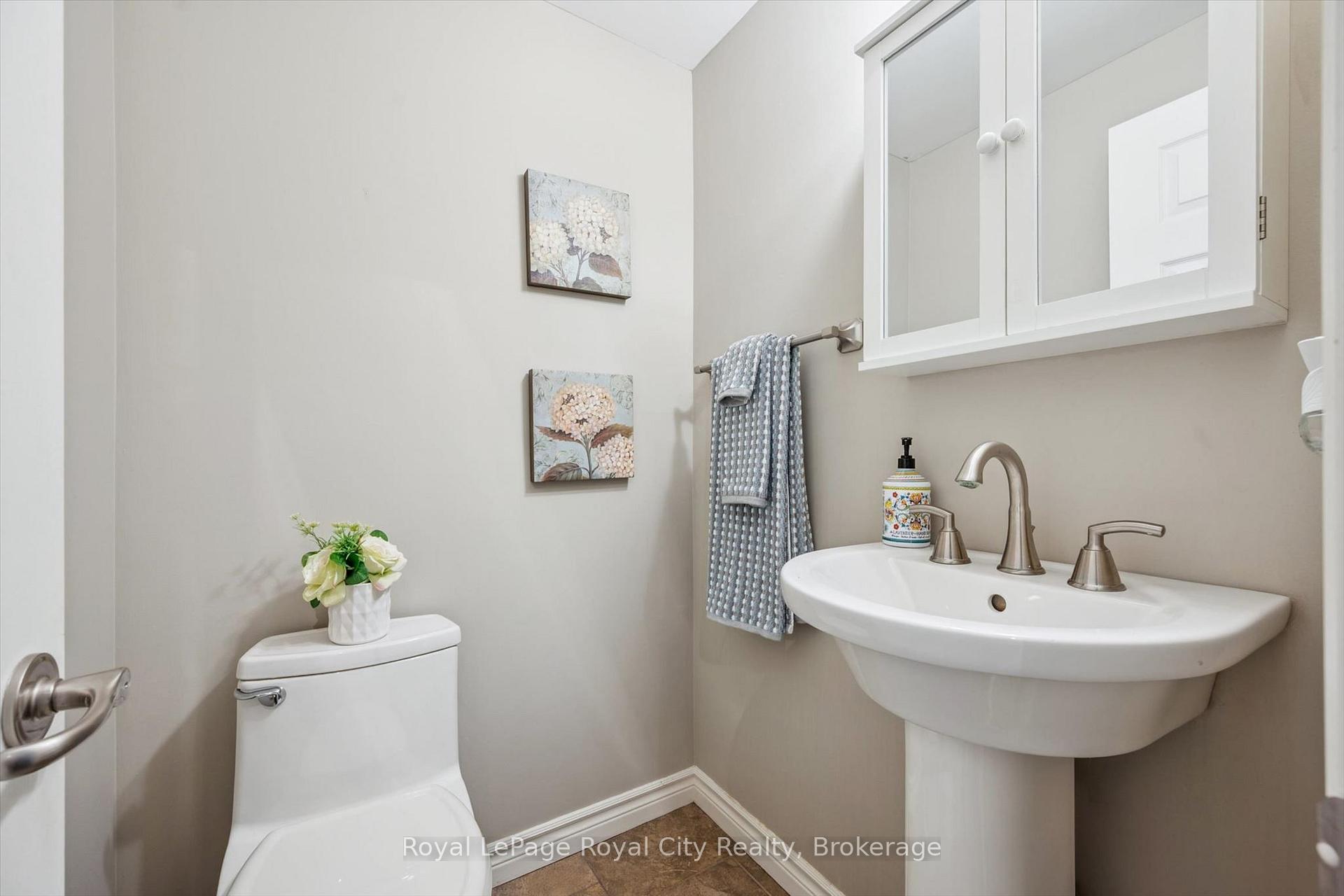 Photo 6 of Unit 30, 383 Edinburgh Road S, Guelph, Dovercliffe Park/Old University — HOMEH