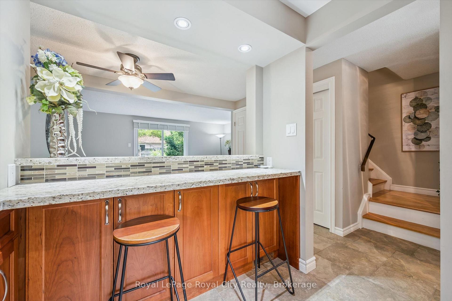 Photo 25 of Unit 30, 383 Edinburgh Road S, Guelph, Dovercliffe Park/Old University — HOMEH
