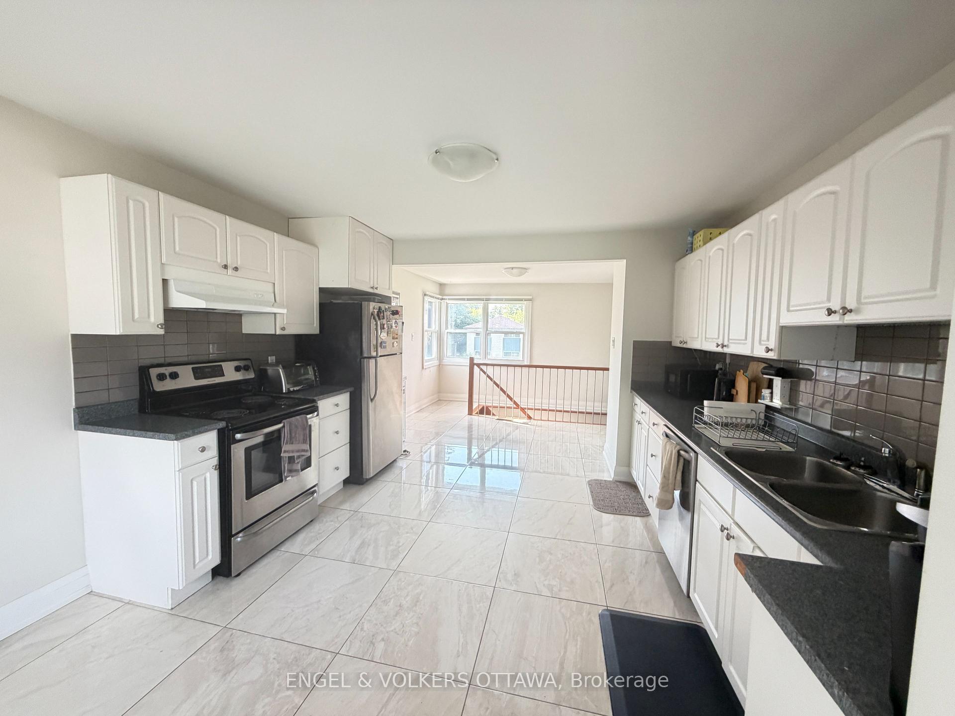 Photo 12 of 44 Granton Avenue, Ottawa, Meadowlands/St. Claire Gardens — HOMEH