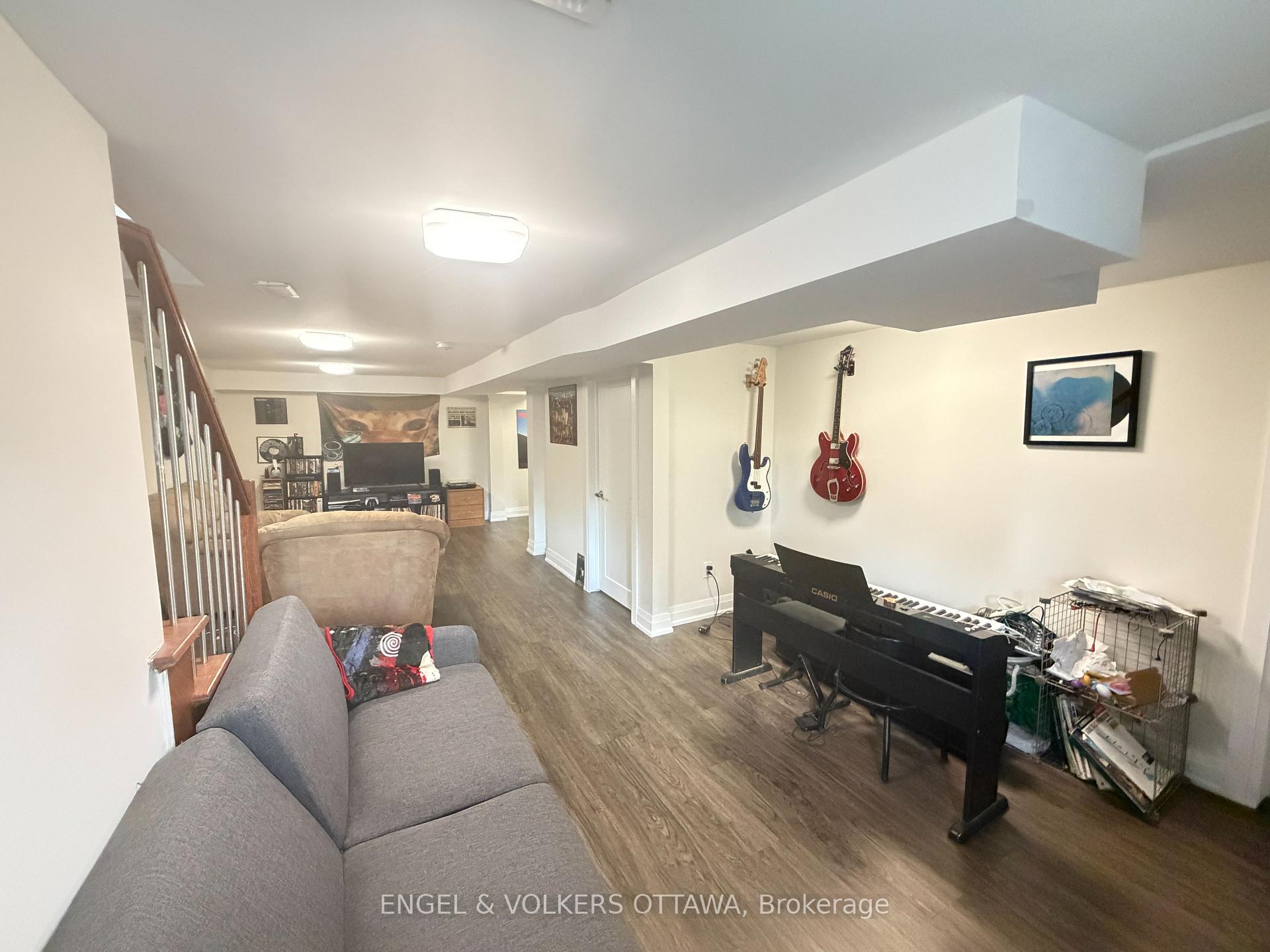 Photo 23 of 44 Granton Avenue, Ottawa, Meadowlands/St. Claire Gardens — HOMEH