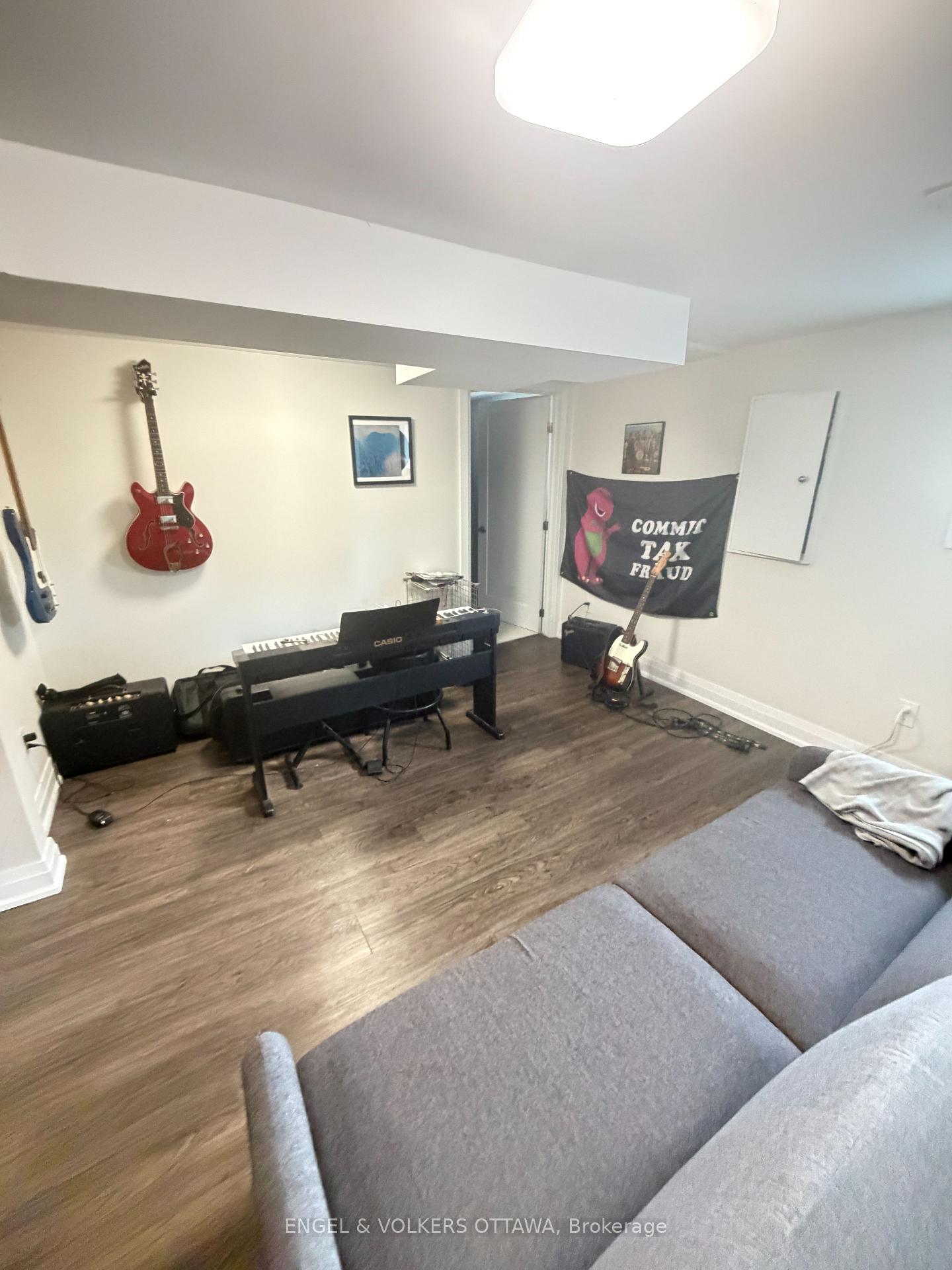 Photo 24 of 44 Granton Avenue, Ottawa, Meadowlands/St. Claire Gardens — HOMEH