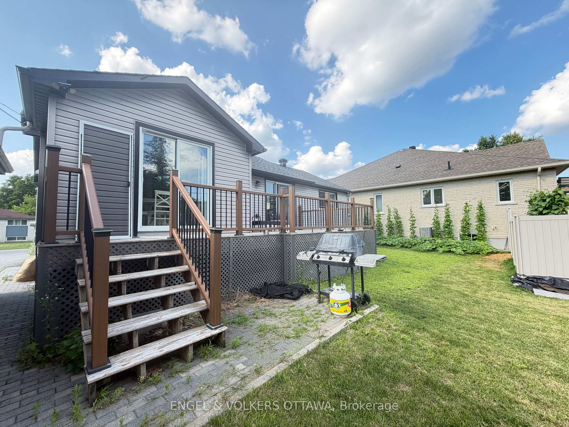 Photo 27 of 44 Granton Avenue, Ottawa, Meadowlands/St. Claire Gardens — HOMEH