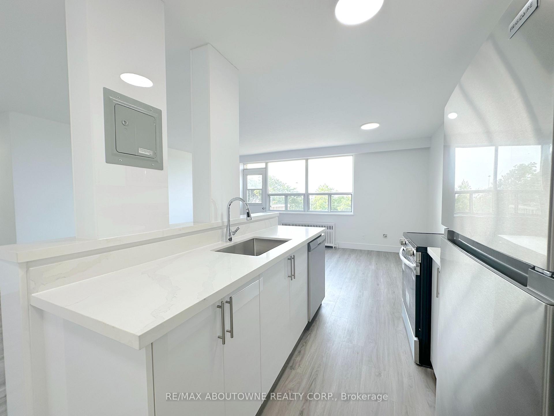 Photo 2 of Unit 301, 79 Jameson Avenue, Toronto, South Parkdale — HOMEH