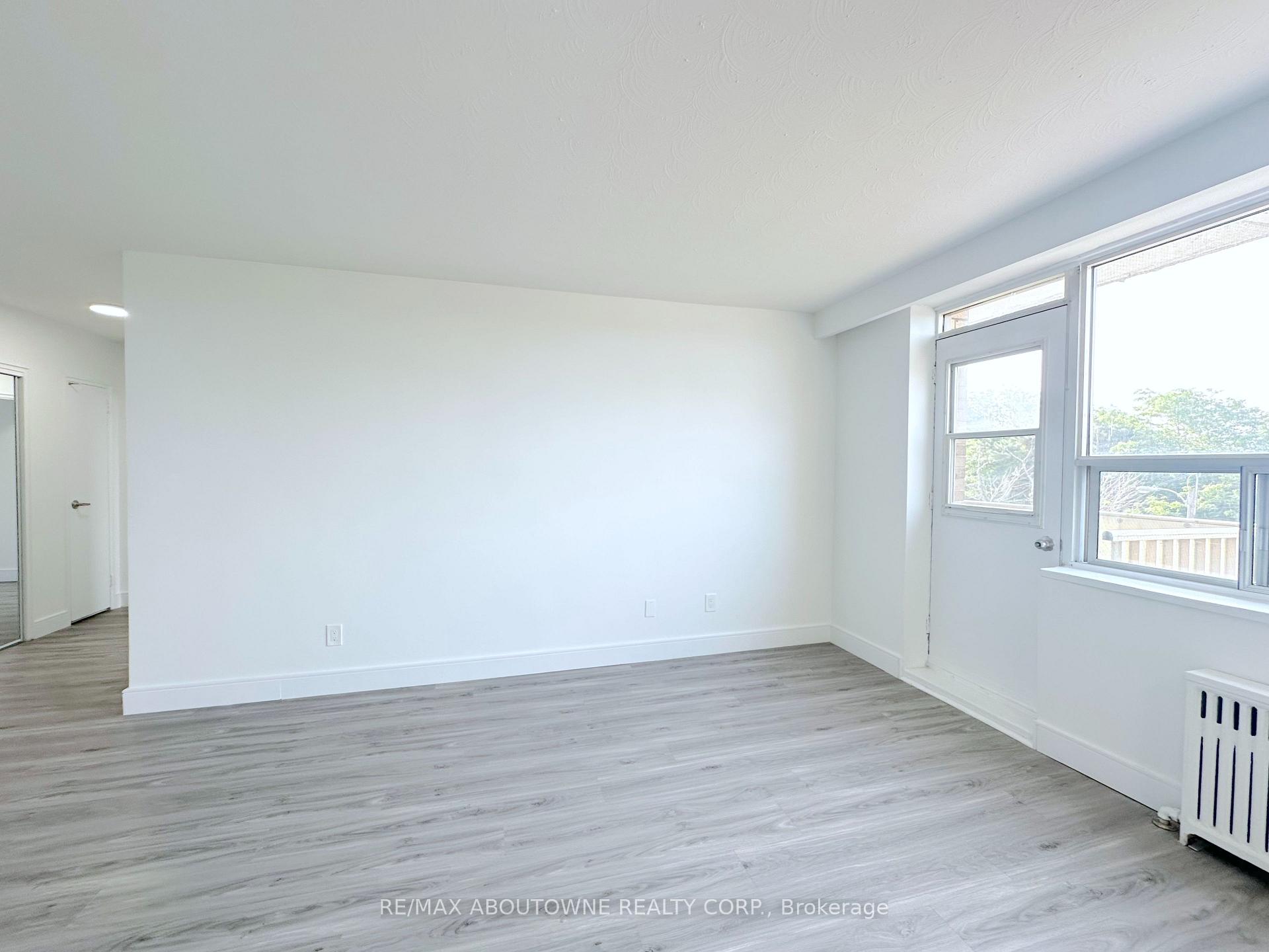 Photo 6 of Unit 301, 79 Jameson Avenue, Toronto, South Parkdale — HOMEH