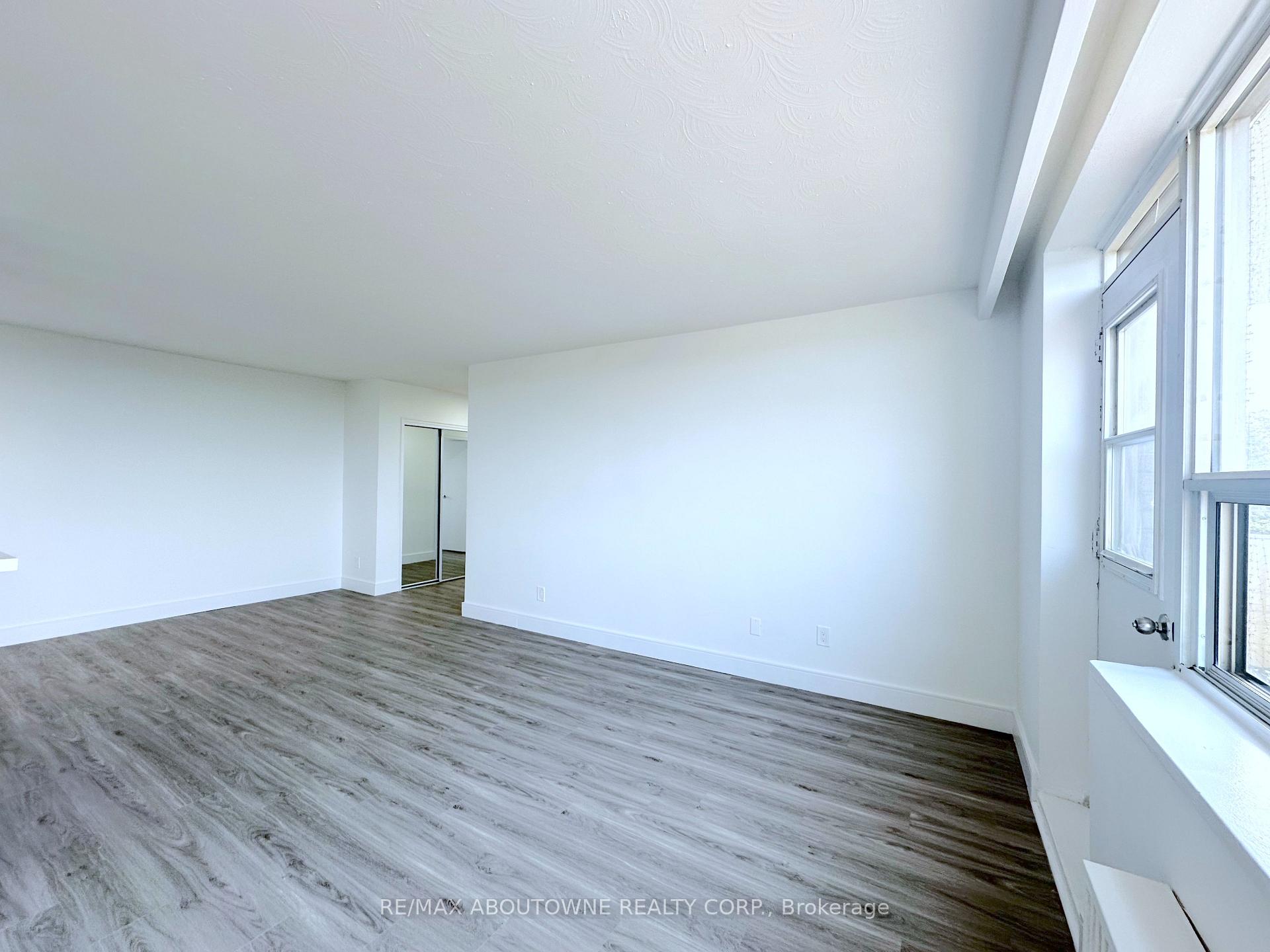 Photo 7 of Unit 301, 79 Jameson Avenue, Toronto, South Parkdale — HOMEH