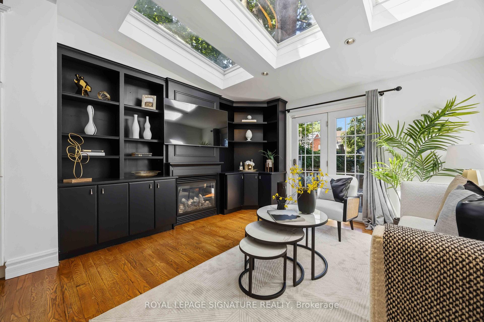 Photo 22 of 110 Gillard Avenue, Toronto, Greenwood-Coxwell — HOMEH