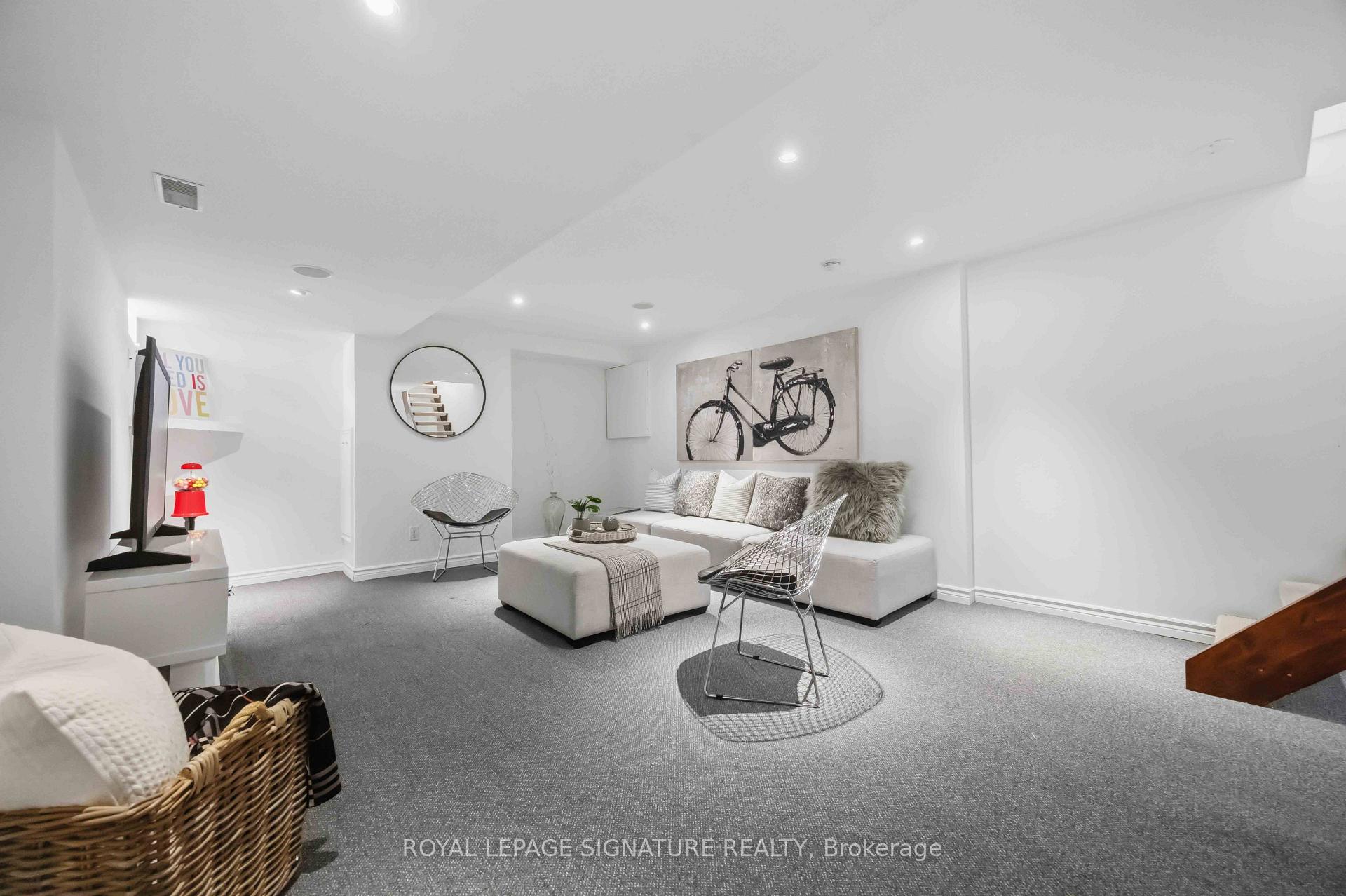 Photo 39 of 110 Gillard Avenue, Toronto, Greenwood-Coxwell — HOMEH