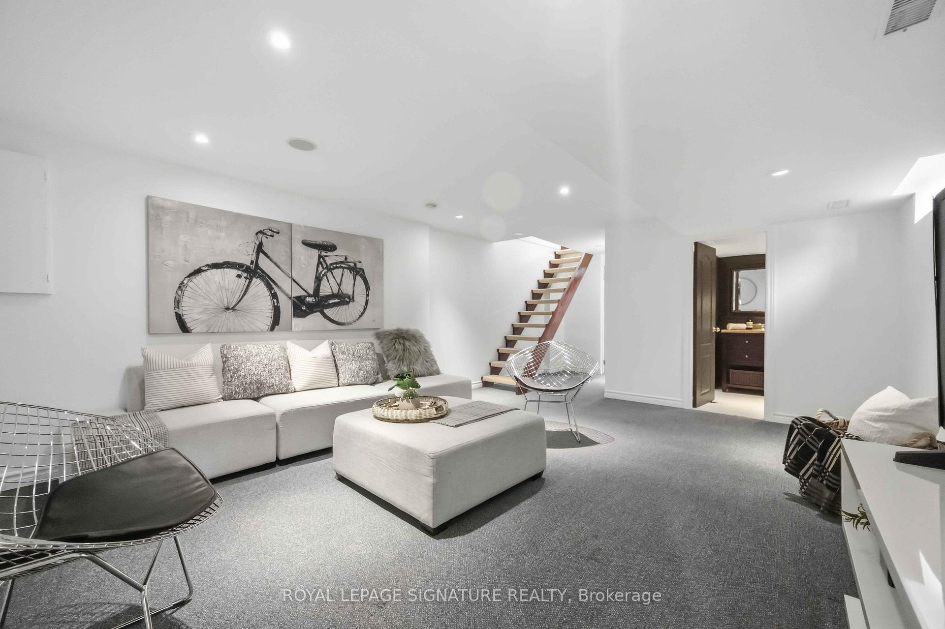 Photo 40 of 110 Gillard Avenue, Toronto, Greenwood-Coxwell — HOMEH