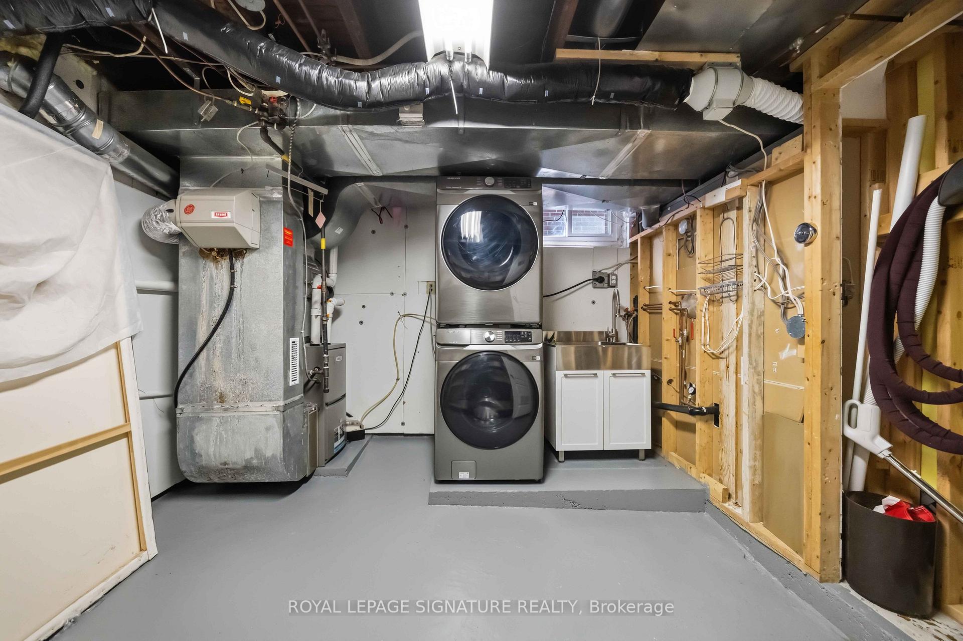 Photo 43 of 110 Gillard Avenue, Toronto, Greenwood-Coxwell — HOMEH