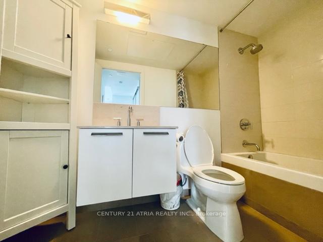 Photo 11 of Unit 3305, 50 Charles Street E, Toronto, Bay Street Corridor — HOMEH