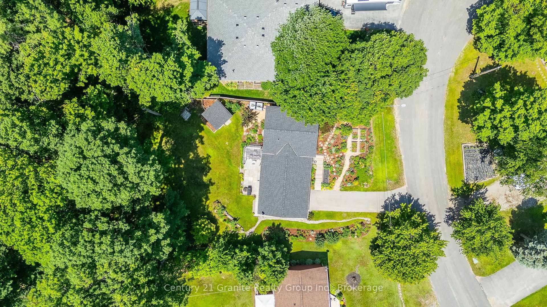 Photo 15 of 22 Highland Gate Boulevard, Minden Hills, Anson — HOMEH