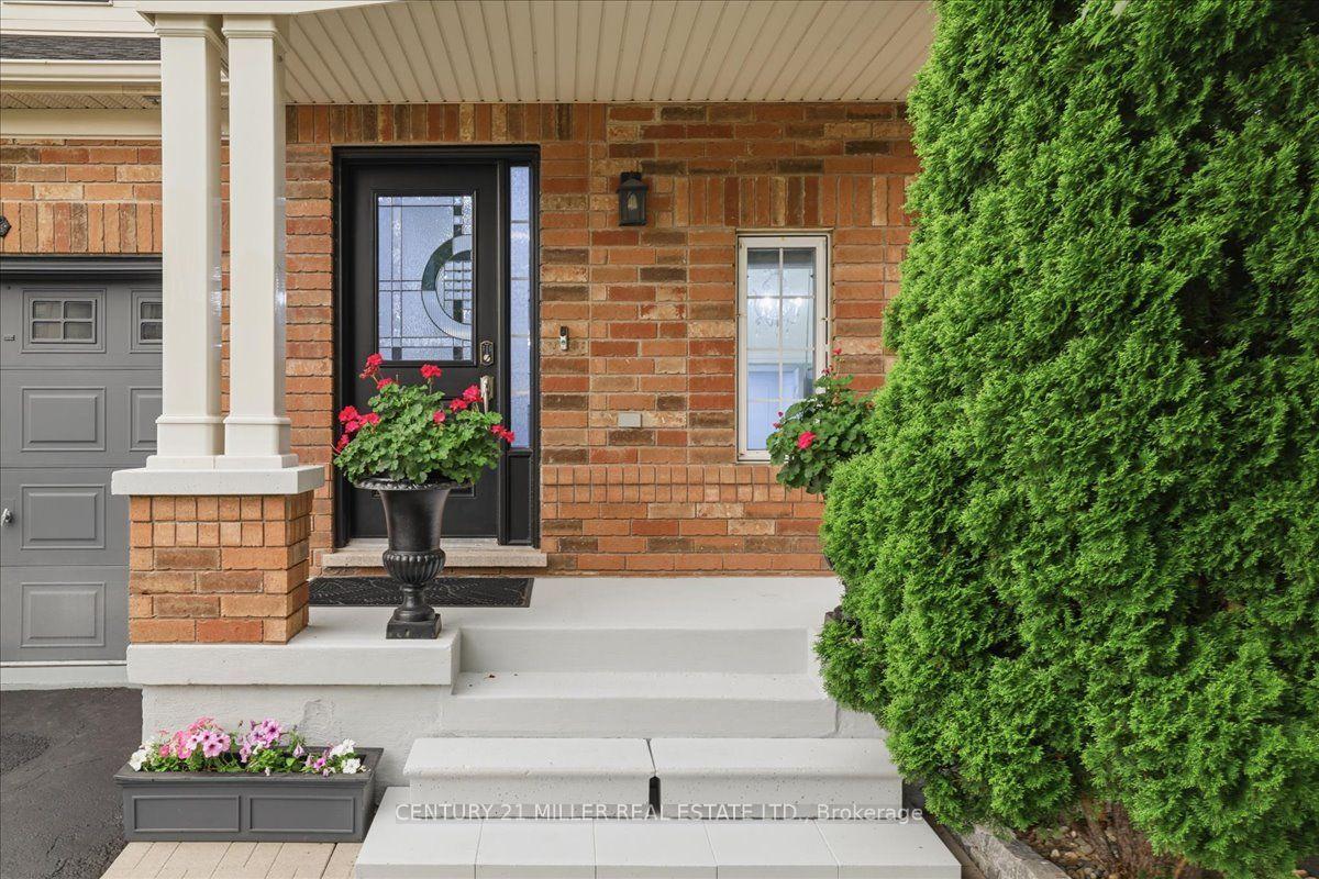 Front of 3085 Cardross Court