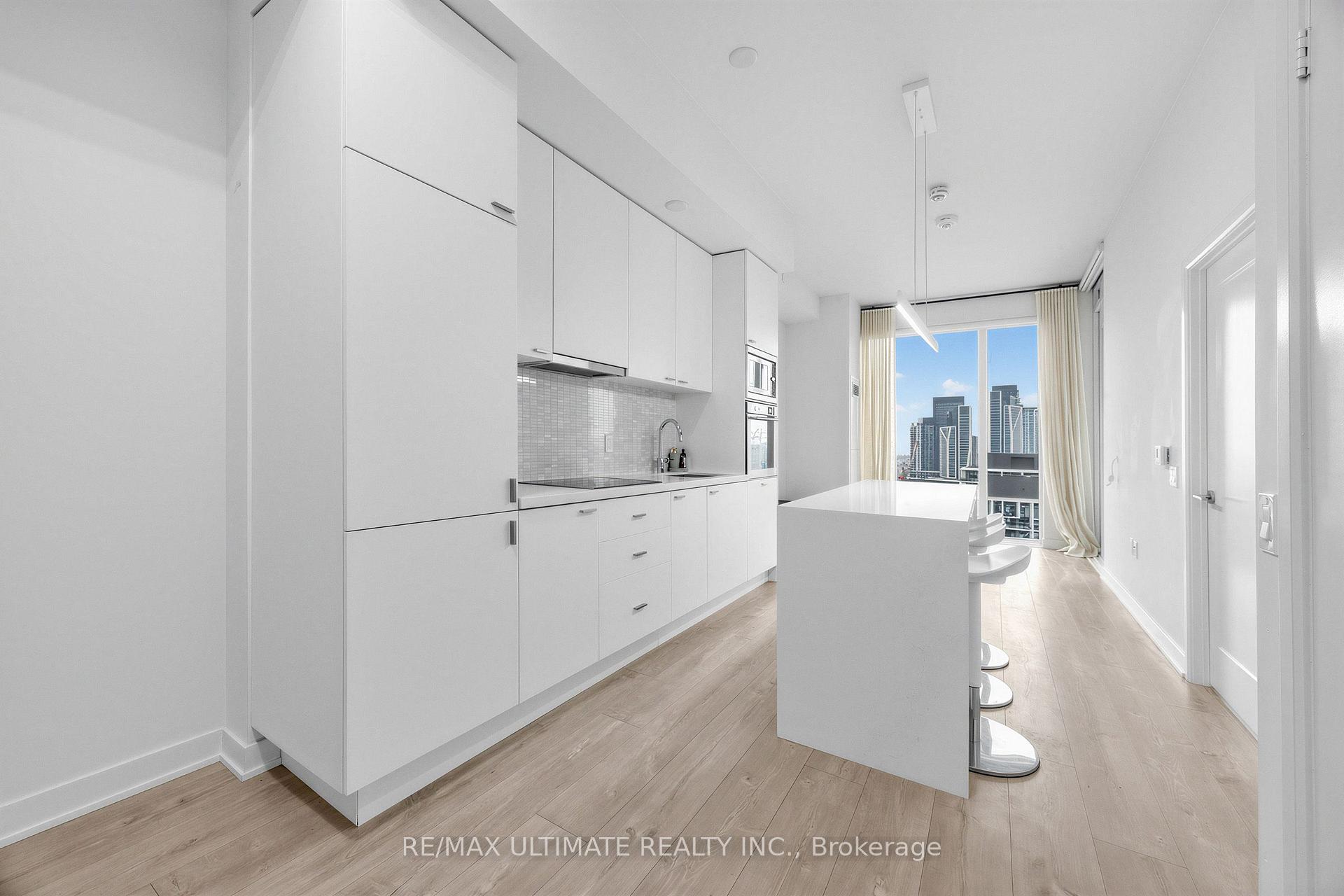 Photo 1 of Unit 1811W, 27 Bathurst Street, Toronto, Waterfront Communities — HOMEH