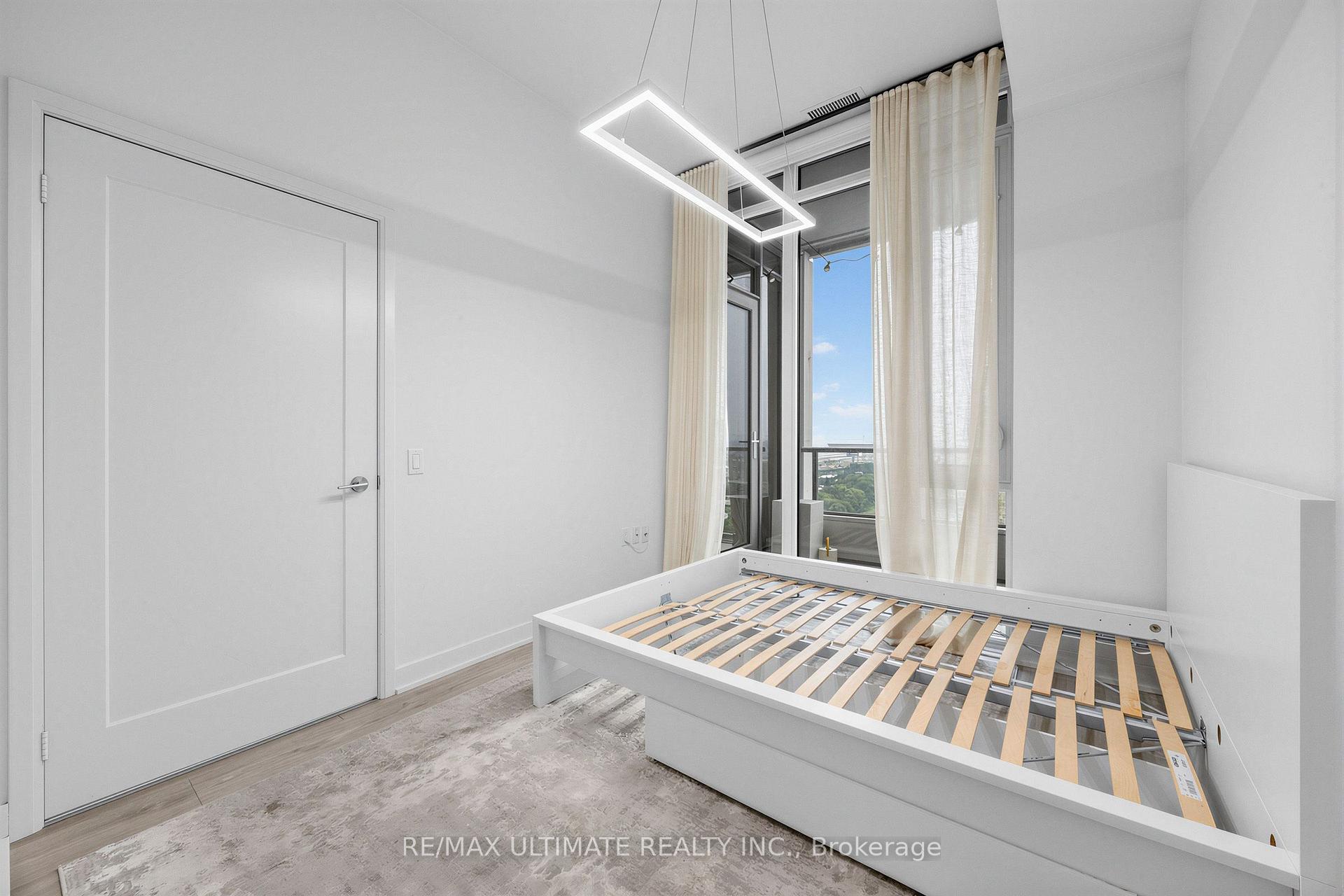 Photo 15 of Unit 1811W, 27 Bathurst Street, Toronto, Waterfront Communities — HOMEH