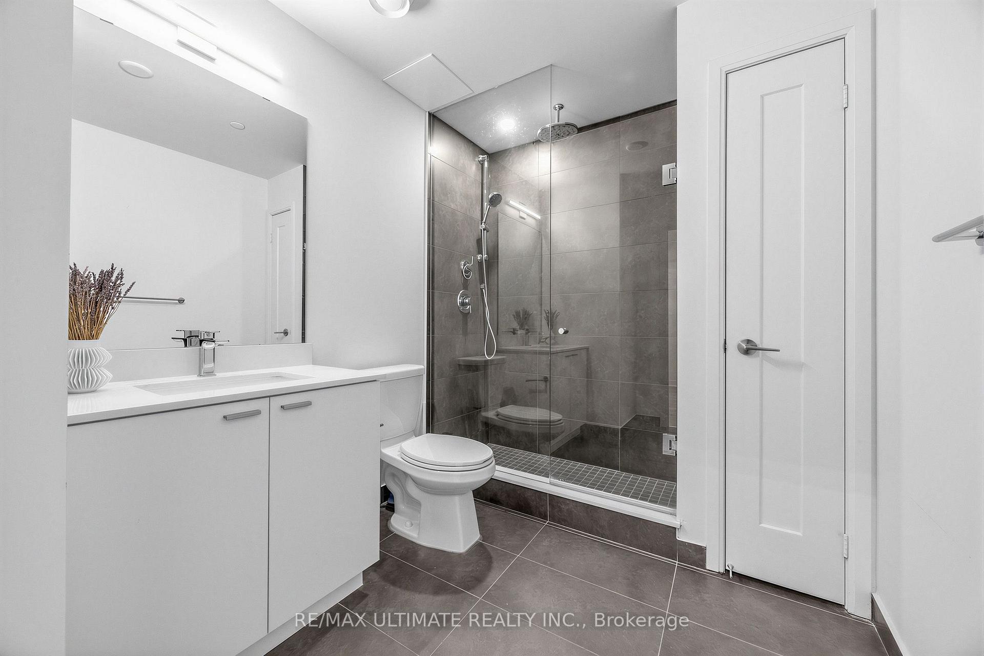 Photo 17 of Unit 1811W, 27 Bathurst Street, Toronto, Waterfront Communities — HOMEH