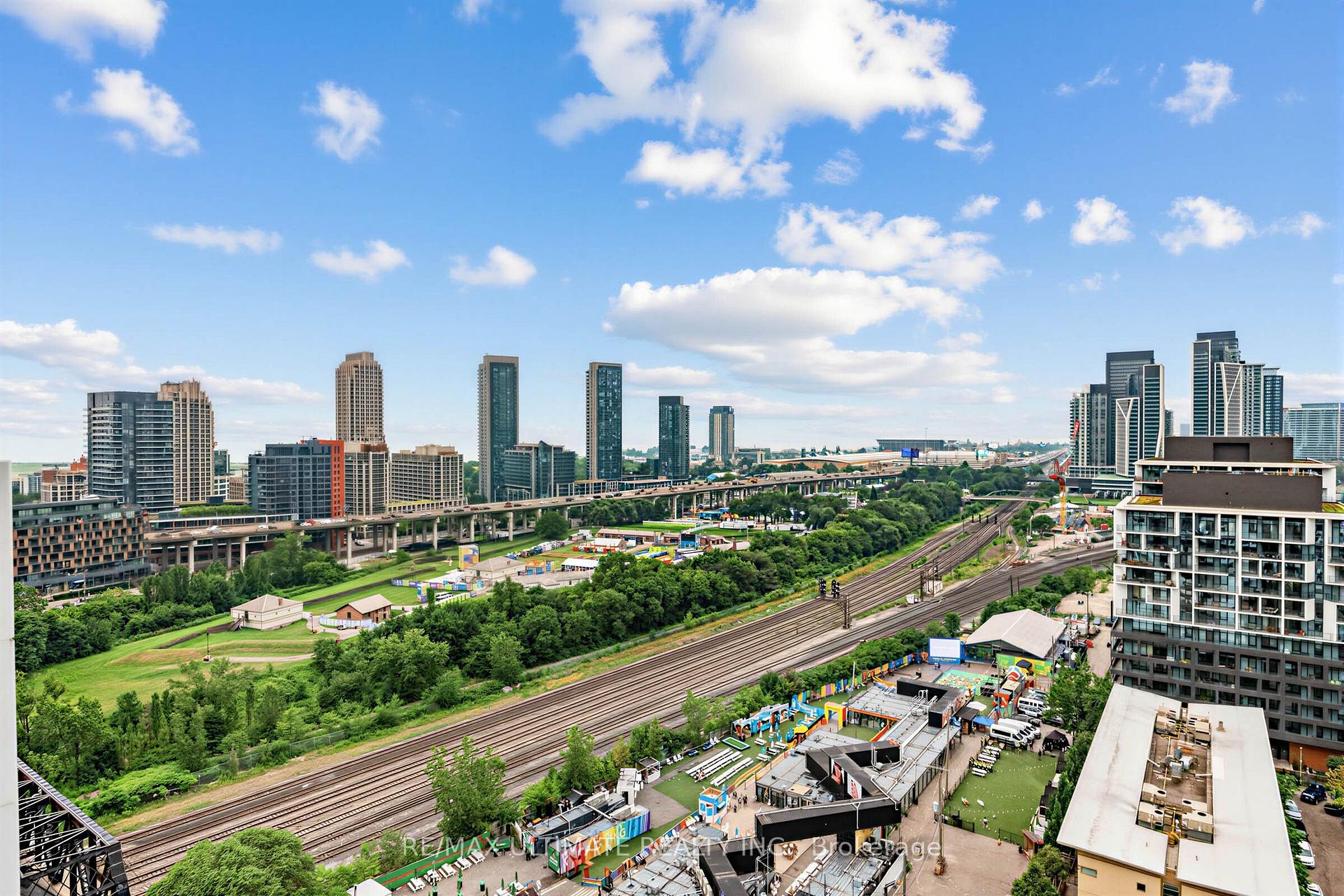 Photo 23 of Unit 1811W, 27 Bathurst Street, Toronto, Waterfront Communities — HOMEH