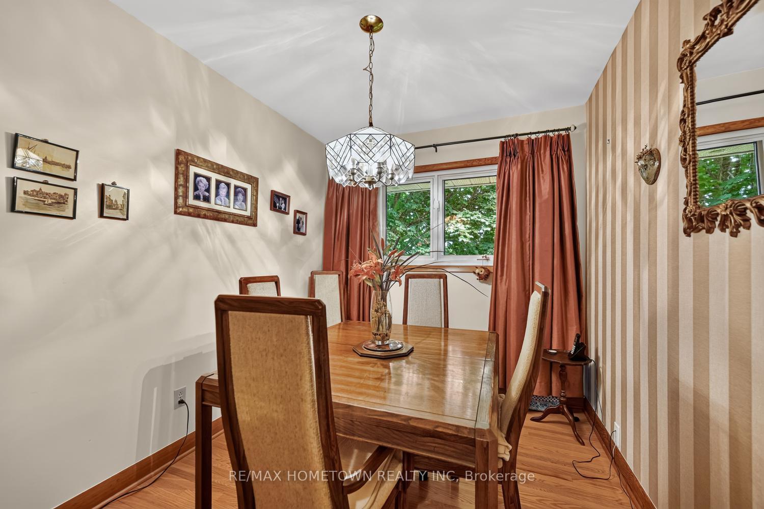 Photo 14 of 21 Fairway Crescent, Brockville, Brockville — HOMEH