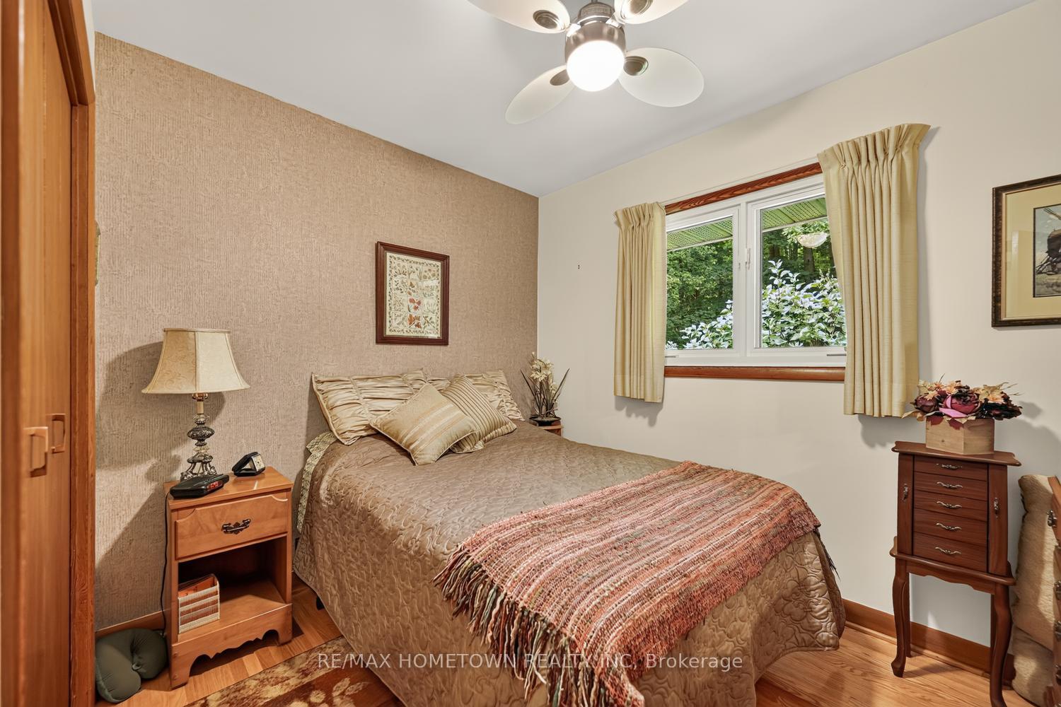 Photo 16 of 21 Fairway Crescent, Brockville, Brockville — HOMEH