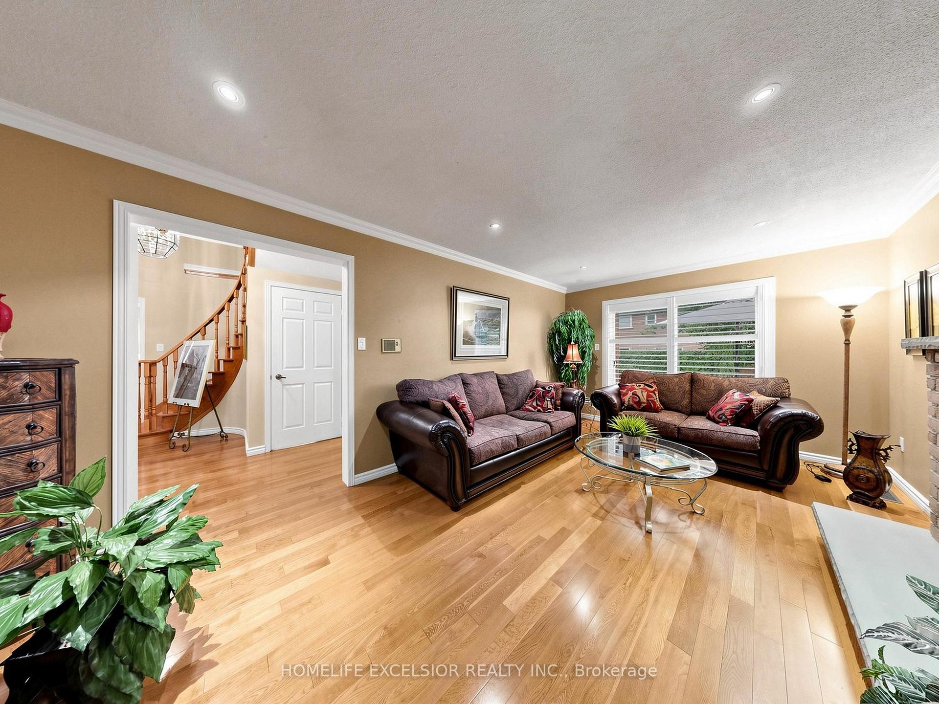 Photo 12 of 17 Black Cherry Drive, Markham, Raymerville — HOMEH