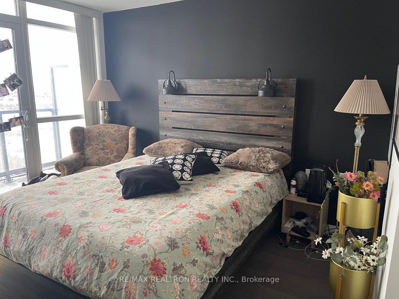 Photo 8 of Unit 1909, 55 Oneida Crescent E, Richmond Hill, Langstaff — HOMEH