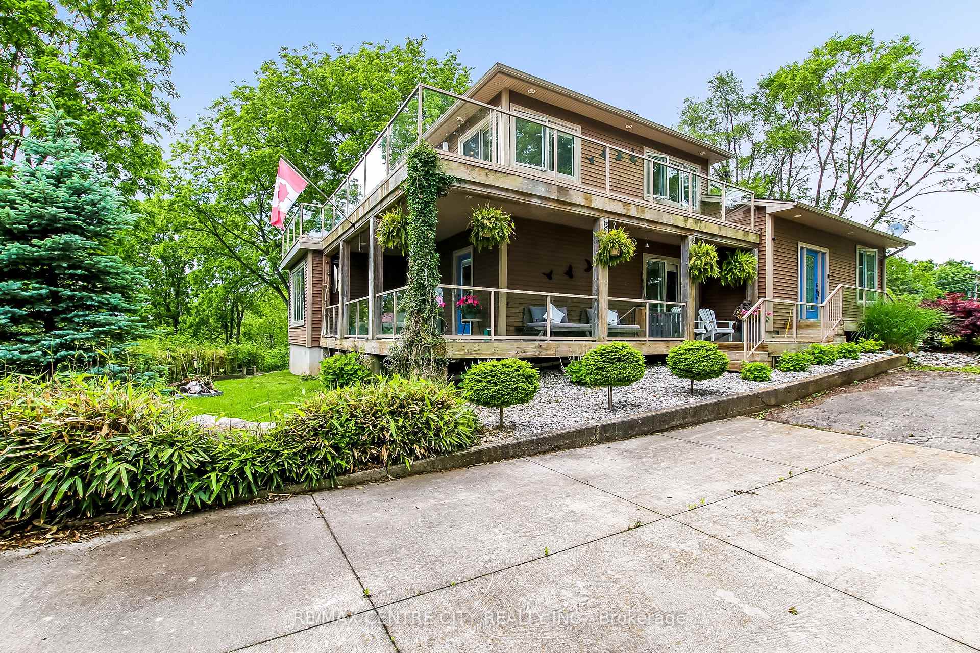 Photo 3 of 136 Brayside Street, Central Elgin, Port Stanley — HOMEH