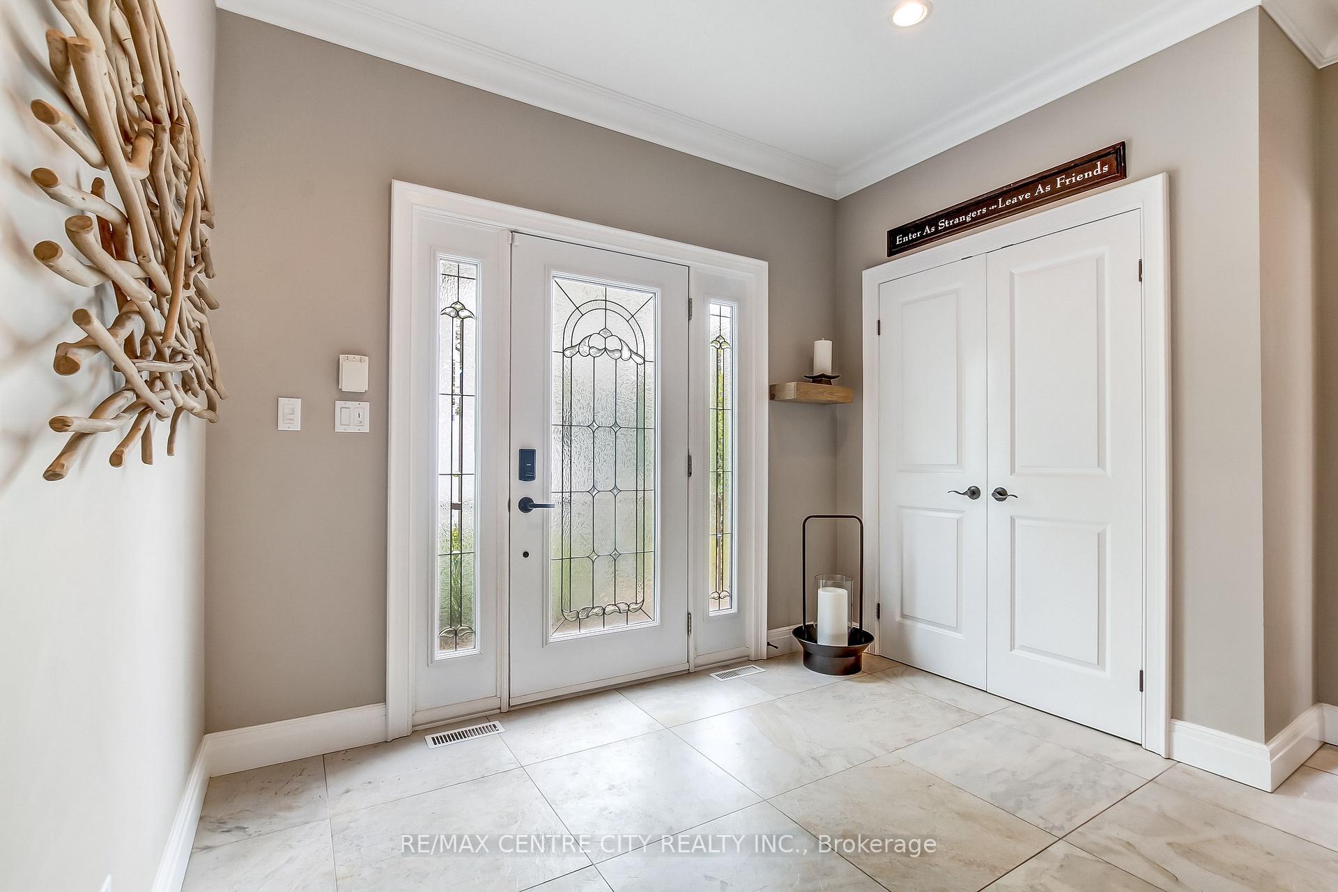 Photo 5 of 136 Brayside Street, Central Elgin, Port Stanley — HOMEH