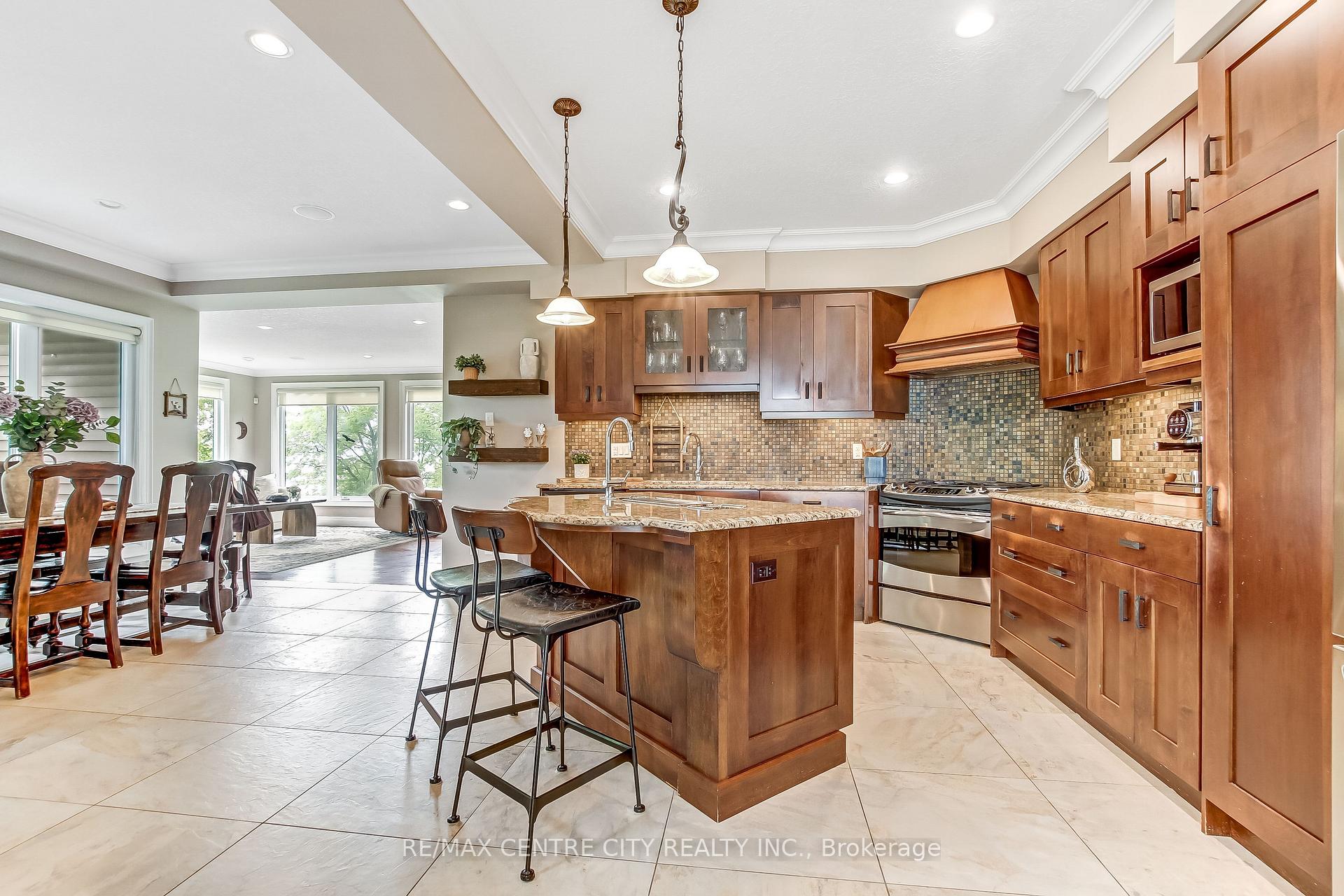 Photo 11 of 136 Brayside Street, Central Elgin, Port Stanley — HOMEH