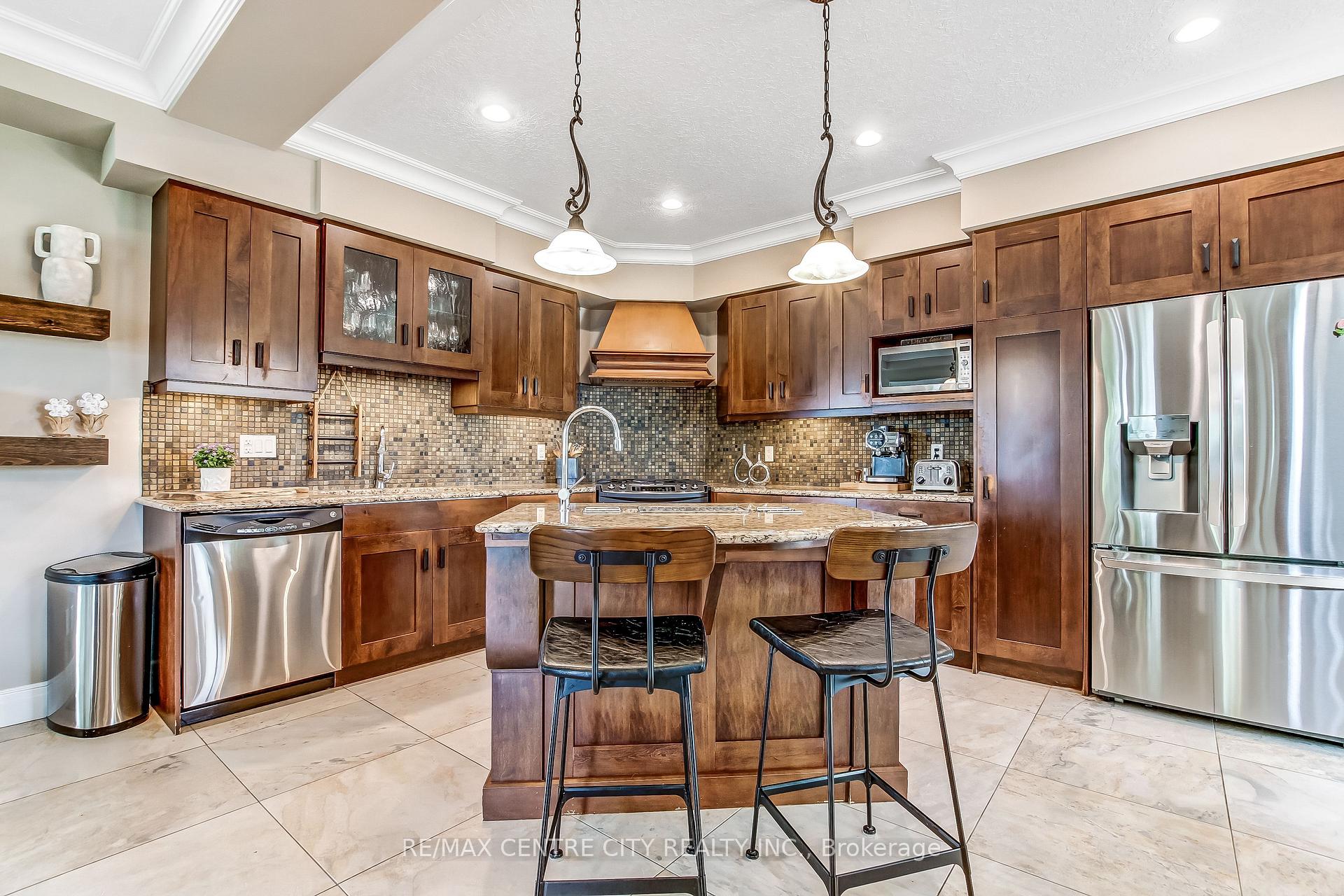 Photo 12 of 136 Brayside Street, Central Elgin, Port Stanley — HOMEH