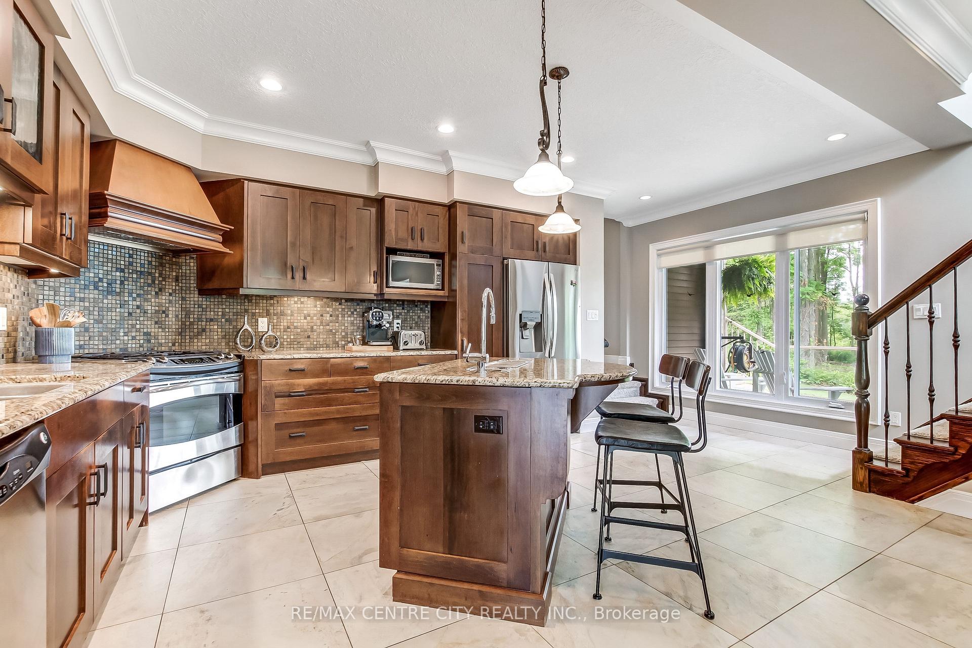 Photo 13 of 136 Brayside Street, Central Elgin, Port Stanley — HOMEH