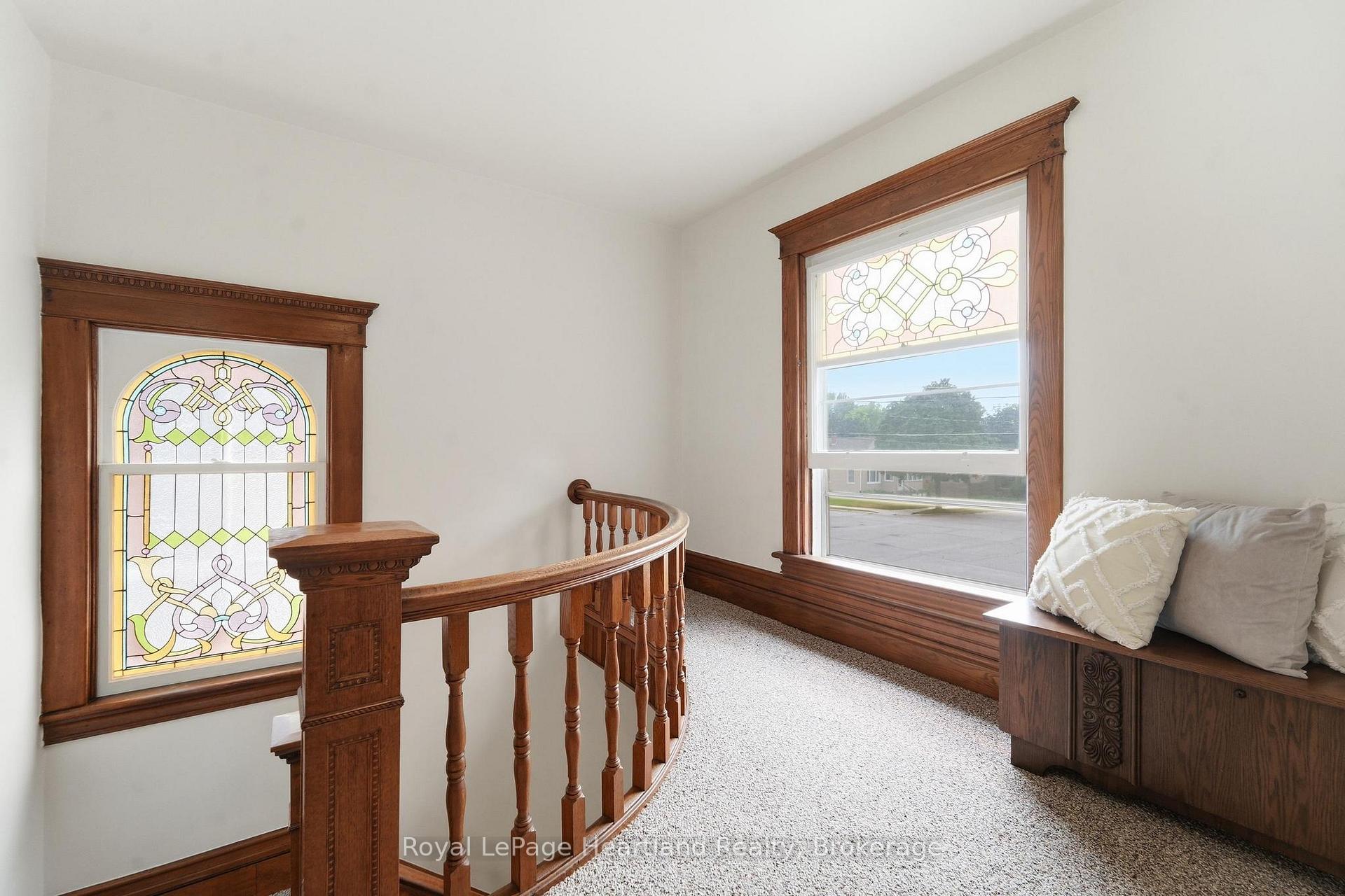 Photo 18 of 107 Wellington Street S, Goderich, Goderich (Town) — HOMEH