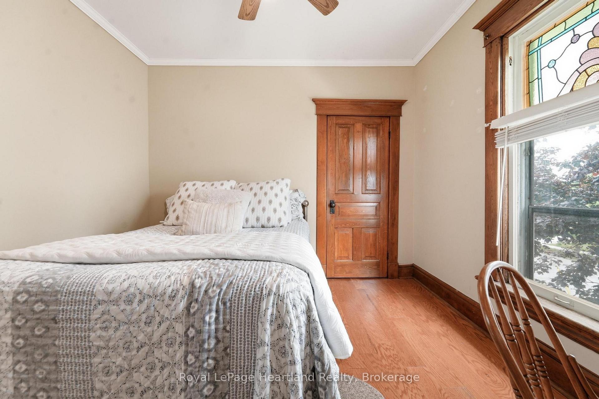 Photo 24 of 107 Wellington Street S, Goderich, Goderich (Town) — HOMEH