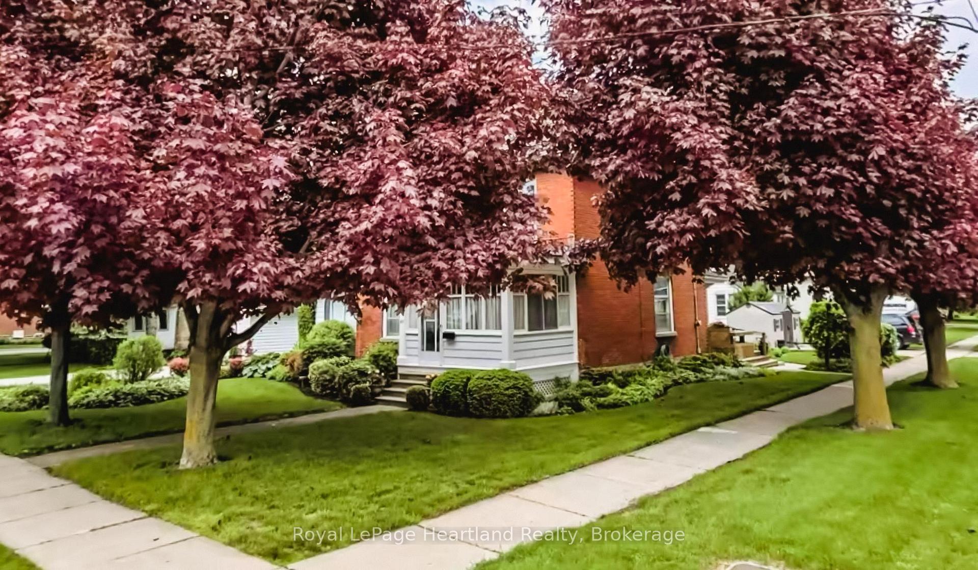 Photo 30 of 107 Wellington Street S, Goderich, Goderich (Town) — HOMEH