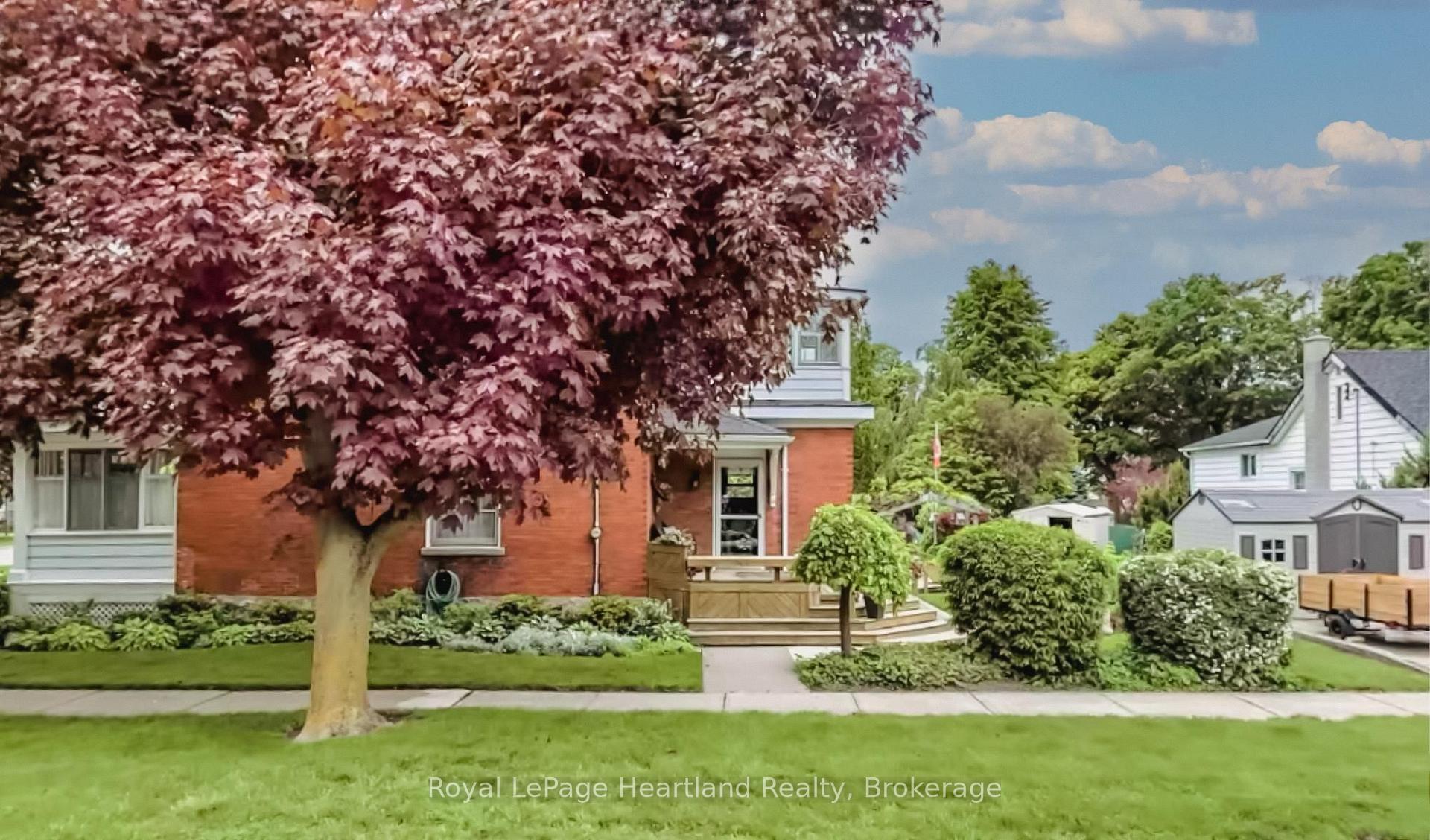 Photo 31 of 107 Wellington Street S, Goderich, Goderich (Town) — HOMEH