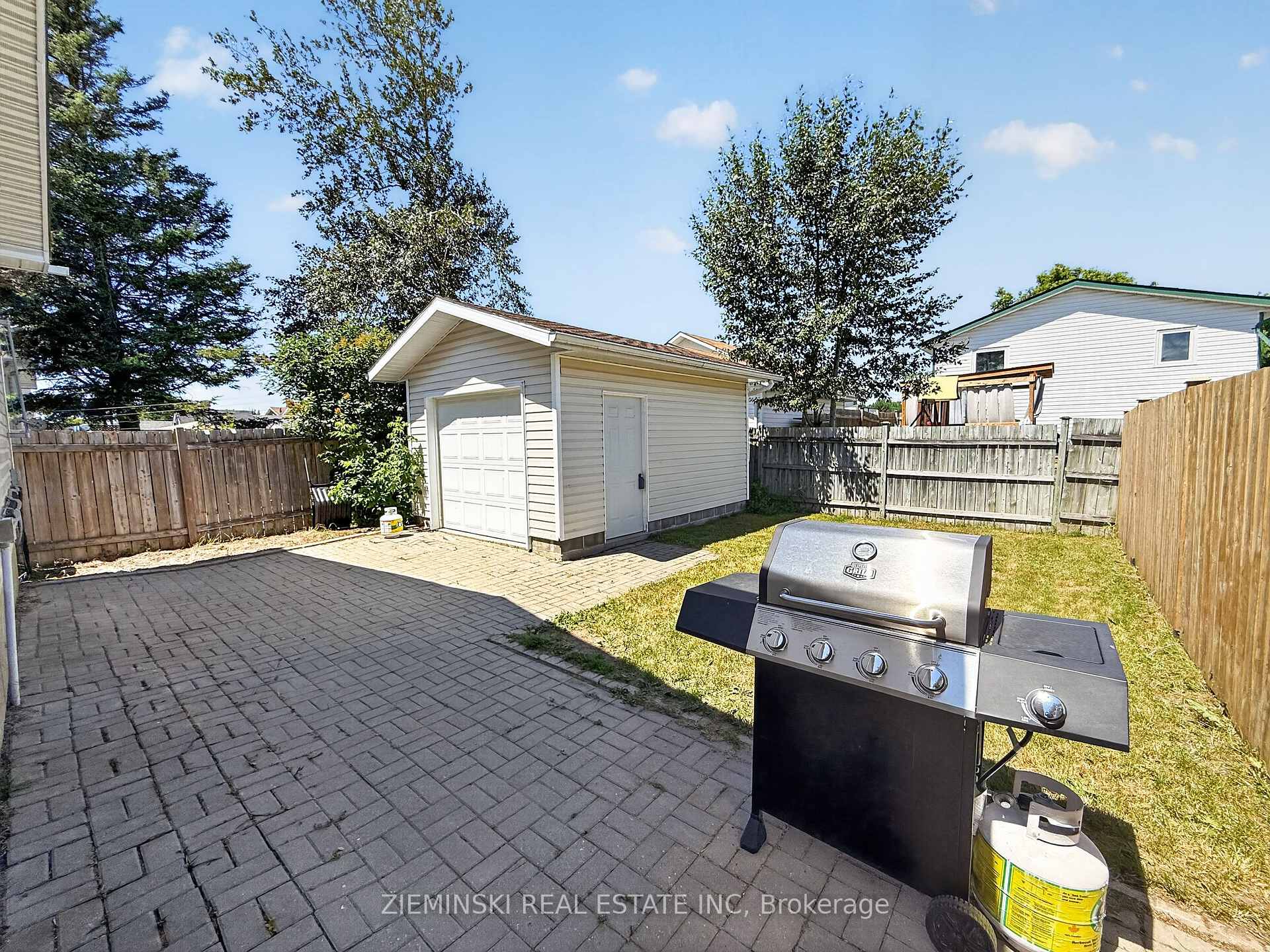 Photo 3 of 1222 Gatineau Boulevard, Timmins, MTJ - Main Area — HOMEH